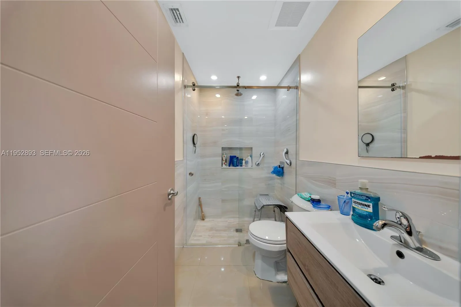 458 E 20th St, Hialeah, Florida 33013, Hialeah, Florida 33013, ,Residential Income,For Sale,458 E 20th St, Hialeah, Florida 33013,A11952893