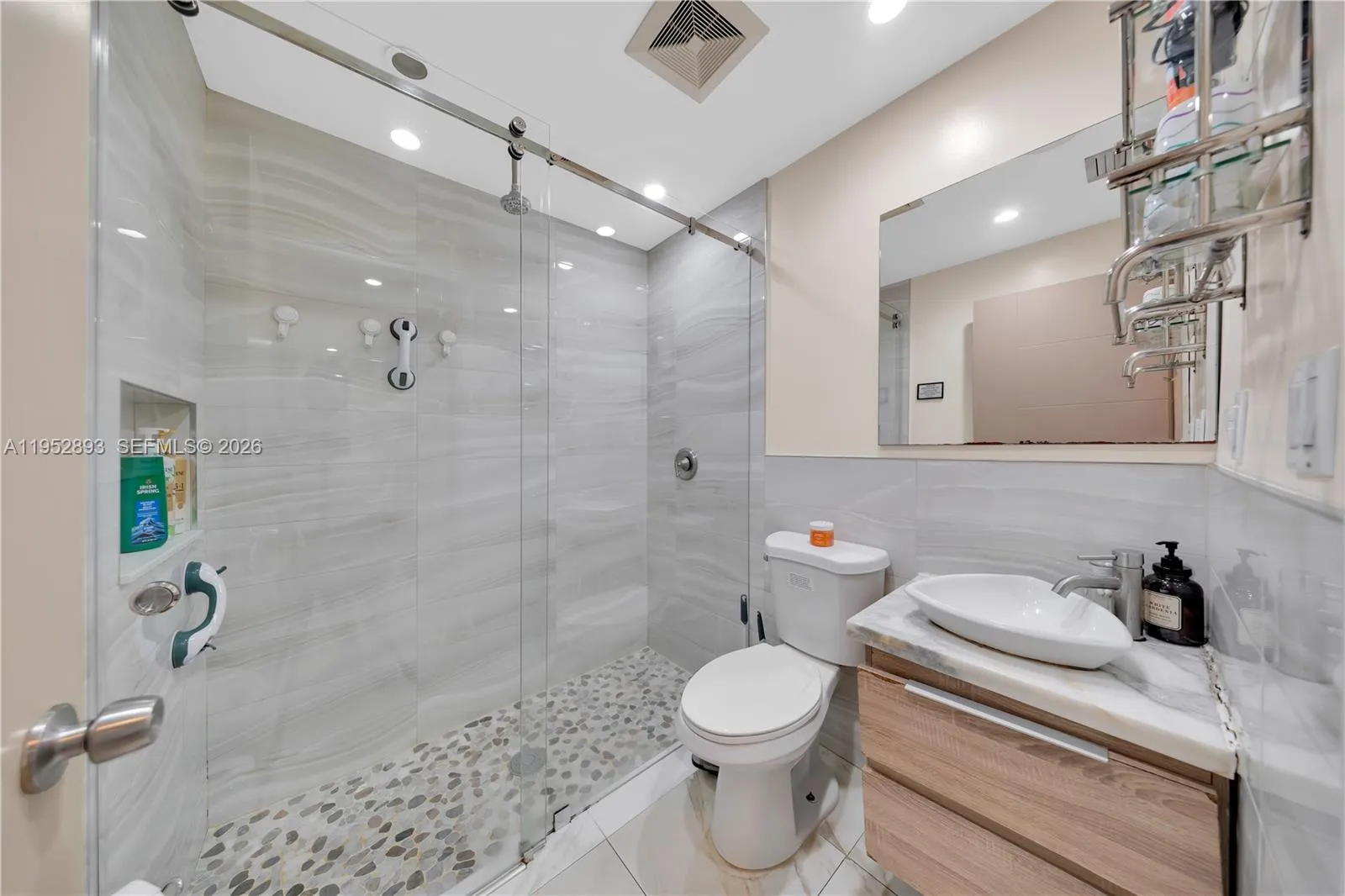 458 E 20th St, Hialeah, Florida 33013, Hialeah, Florida 33013, ,Residential Income,For Sale,458 E 20th St, Hialeah, Florida 33013,A11952893