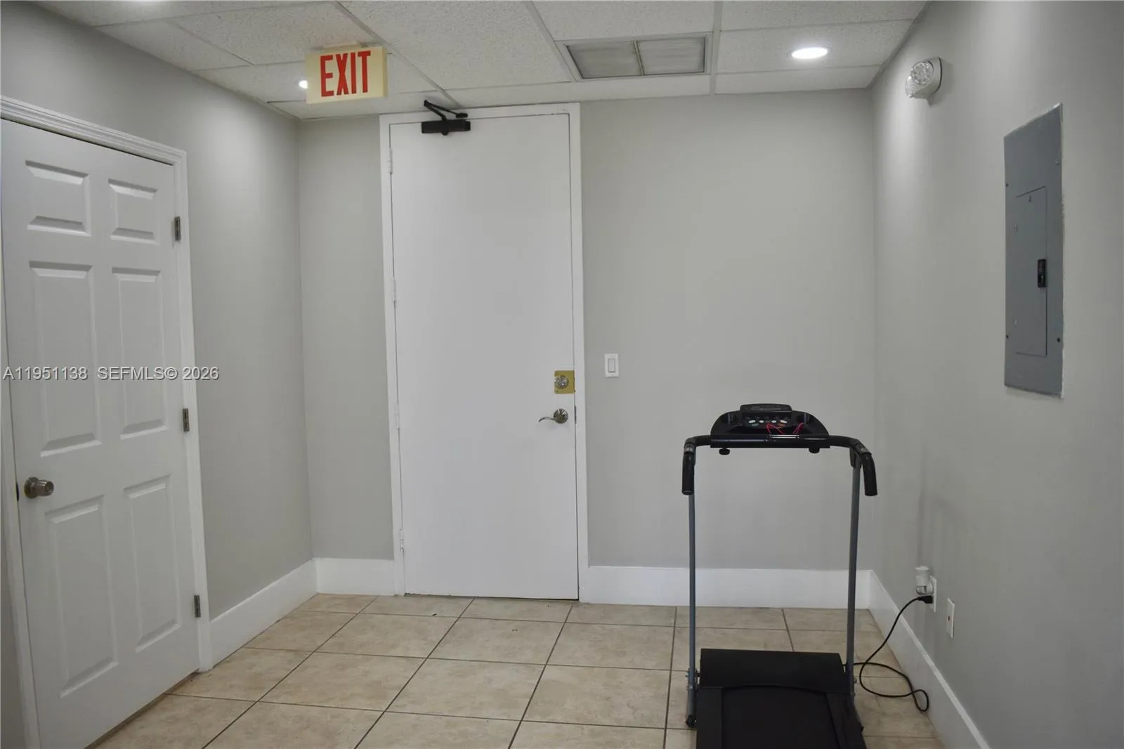 5590 W 20th Ave, Hialeah, Florida 33016, Hialeah, Florida 33016, ,Commercial Lease,For Rent,5590 W 20th Ave, Hialeah, Florida 33016,A11951138