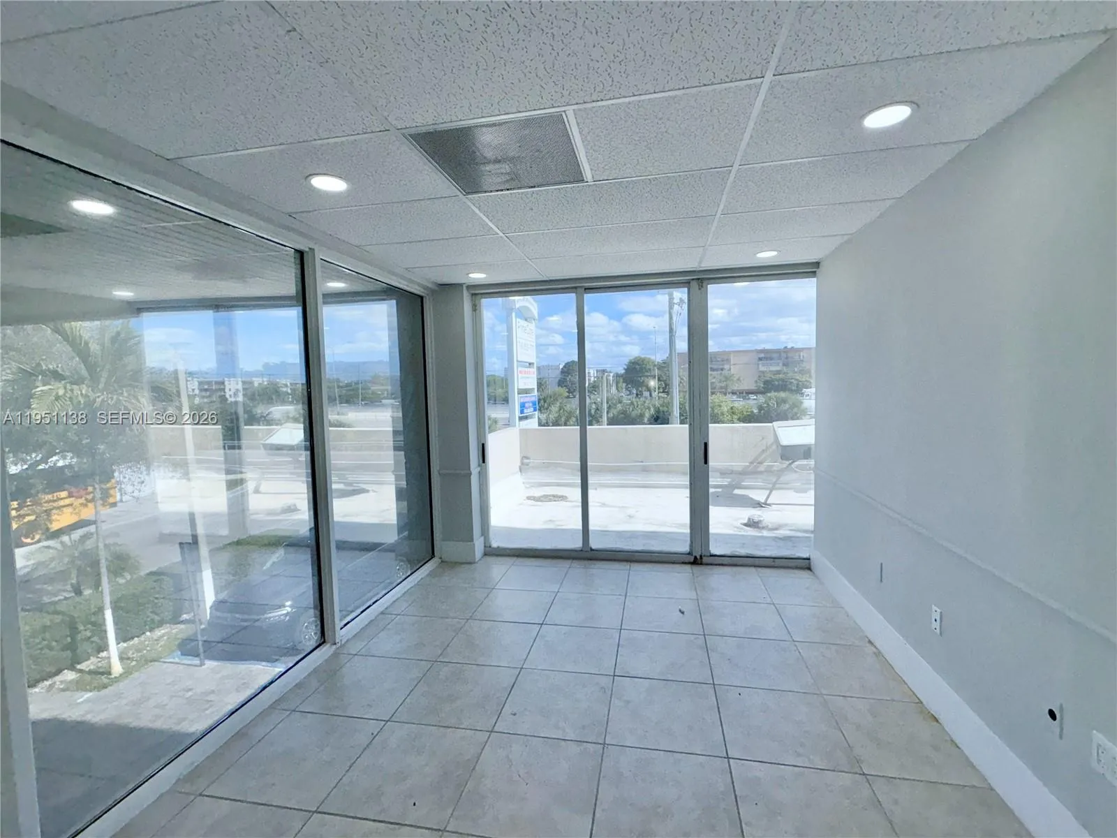 5590 W 20th Ave, Hialeah, Florida 33016, Hialeah, Florida 33016, ,Commercial Lease,For Rent,5590 W 20th Ave, Hialeah, Florida 33016,A11951138