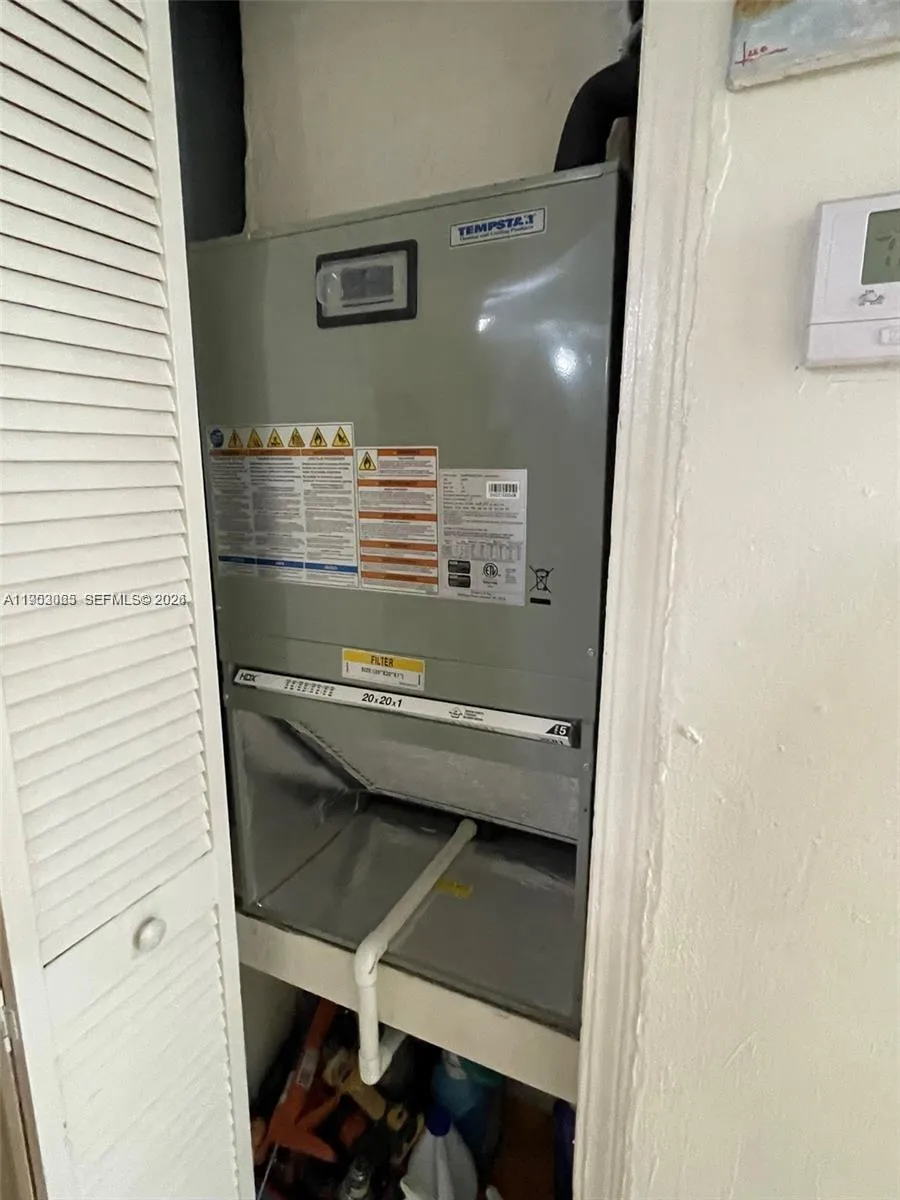 1790 Nw 19th St, Miami, Florida 33125, Miami, Florida 33125, ,Residential Income,For Sale,1790 Nw 19th St, Miami, Florida 33125,A11953065