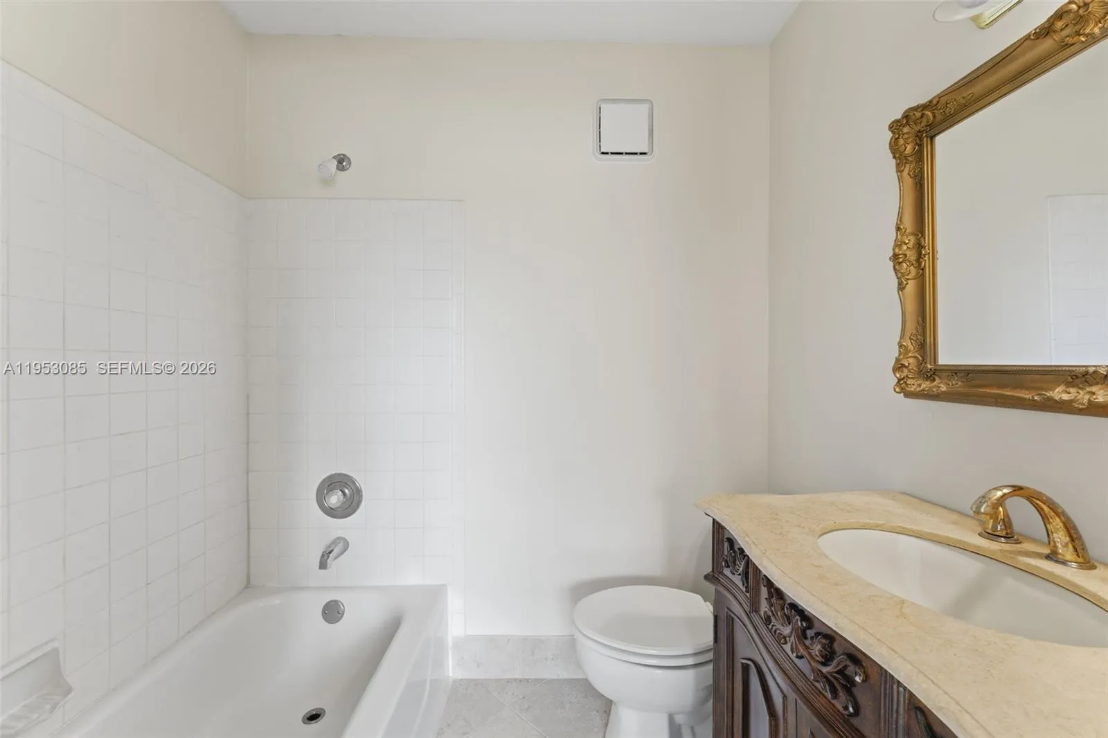 2709 Ne 15th St, Pompano Beach, Florida 33062, Pompano Beach, Florida 33062, 2 Bedrooms Bedrooms, ,2 BathroomsBathrooms,Residential,For Sale,2709 Ne 15th St, Pompano Beach, Florida 33062,A11953085