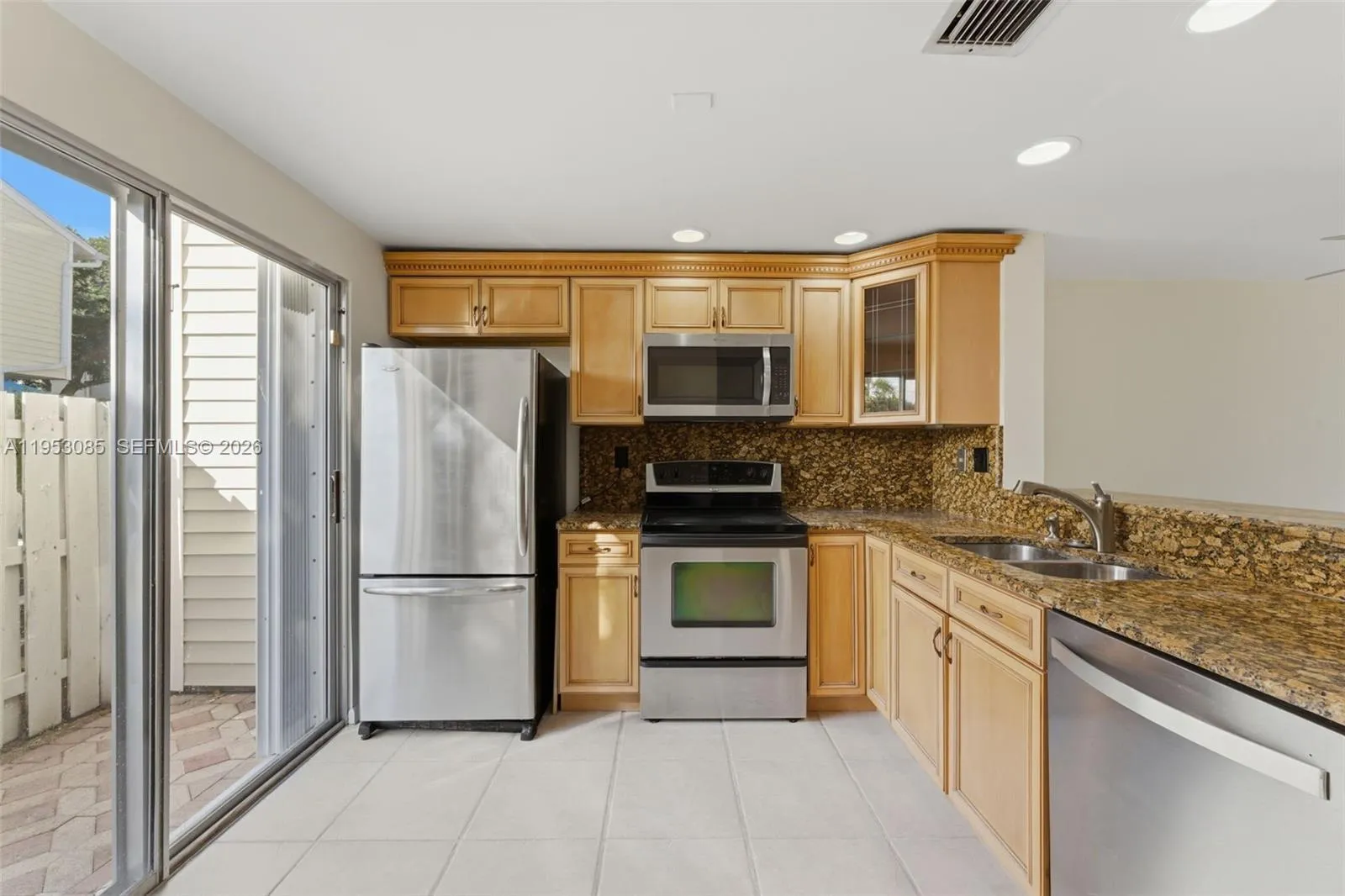 2709 Ne 15th St, Pompano Beach, Florida 33062, Pompano Beach, Florida 33062, 2 Bedrooms Bedrooms, ,2 BathroomsBathrooms,Residential,For Sale,2709 Ne 15th St, Pompano Beach, Florida 33062,A11953085