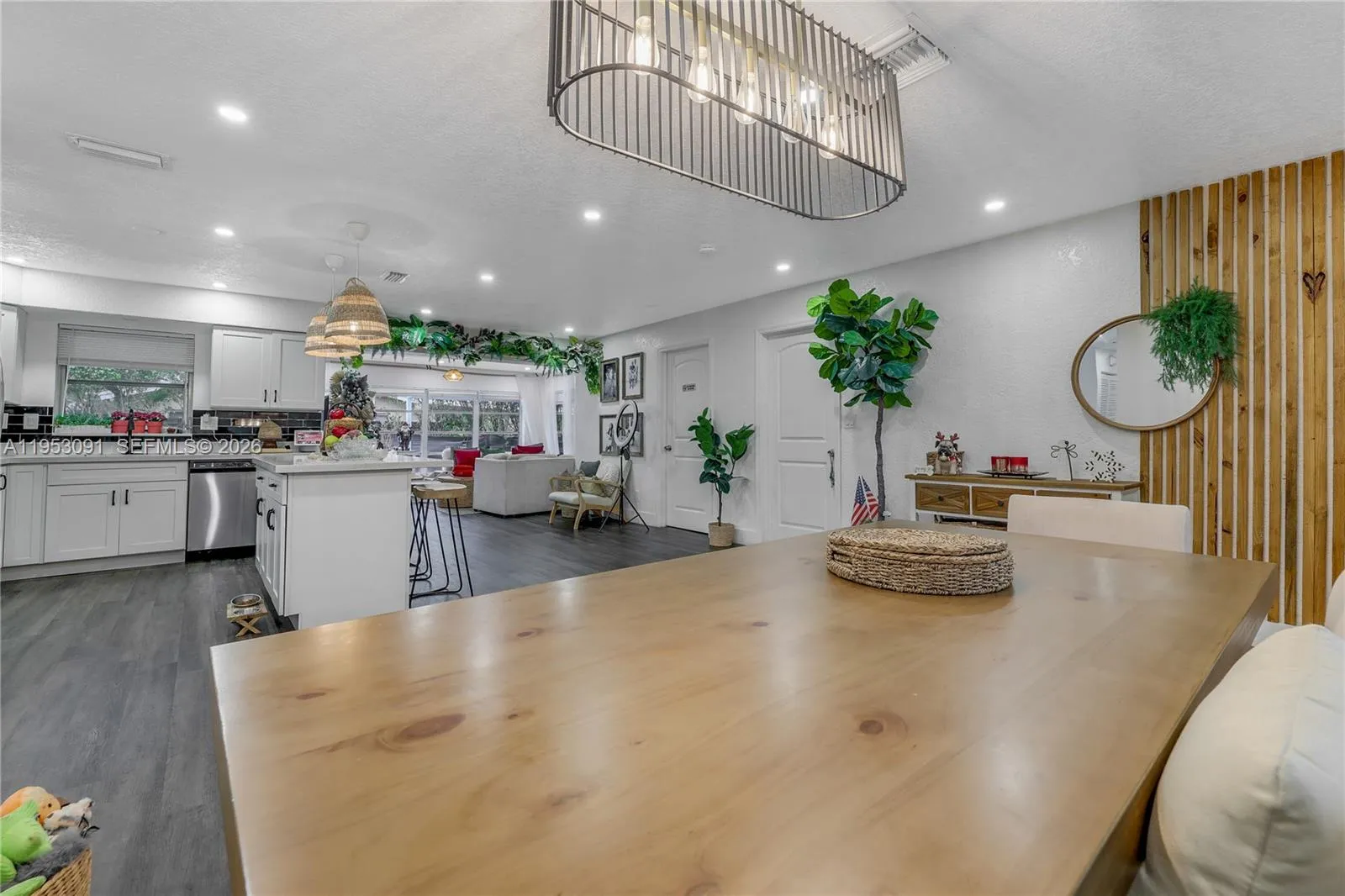 5712 Monroe St, Hollywood, Florida 33023, Hollywood, Florida 33023, 4 Bedrooms Bedrooms, ,3 BathroomsBathrooms,Residential,For Sale,5712 Monroe St, Hollywood, Florida 33023,A11953091