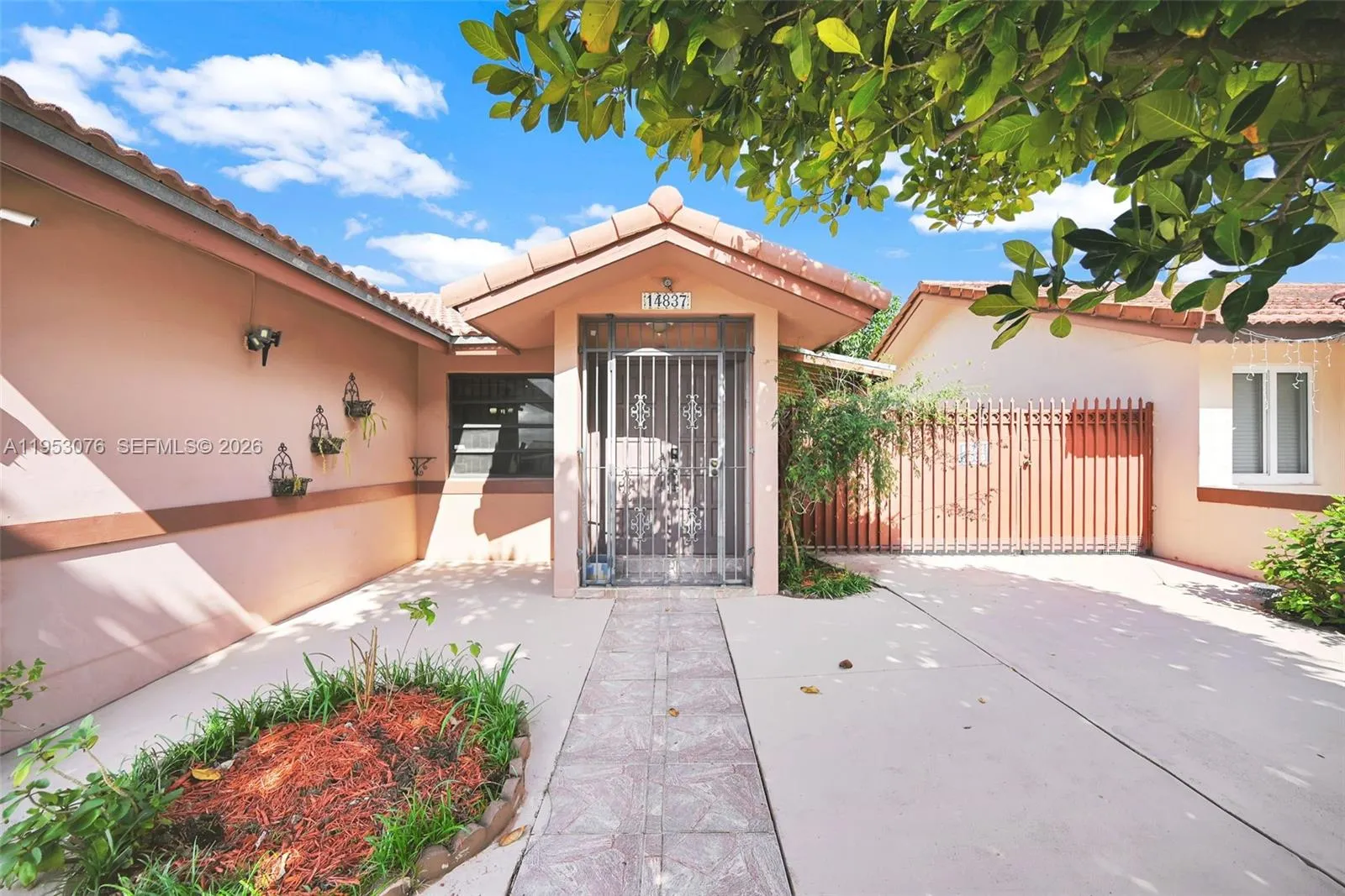 14837 Sw 60th St, Miami, Florida 33193, Miami, Florida 33193, 3 Bedrooms Bedrooms, ,2 BathroomsBathrooms,Residential,For Sale,14837 Sw 60th St, Miami, Florida 33193,A11953076