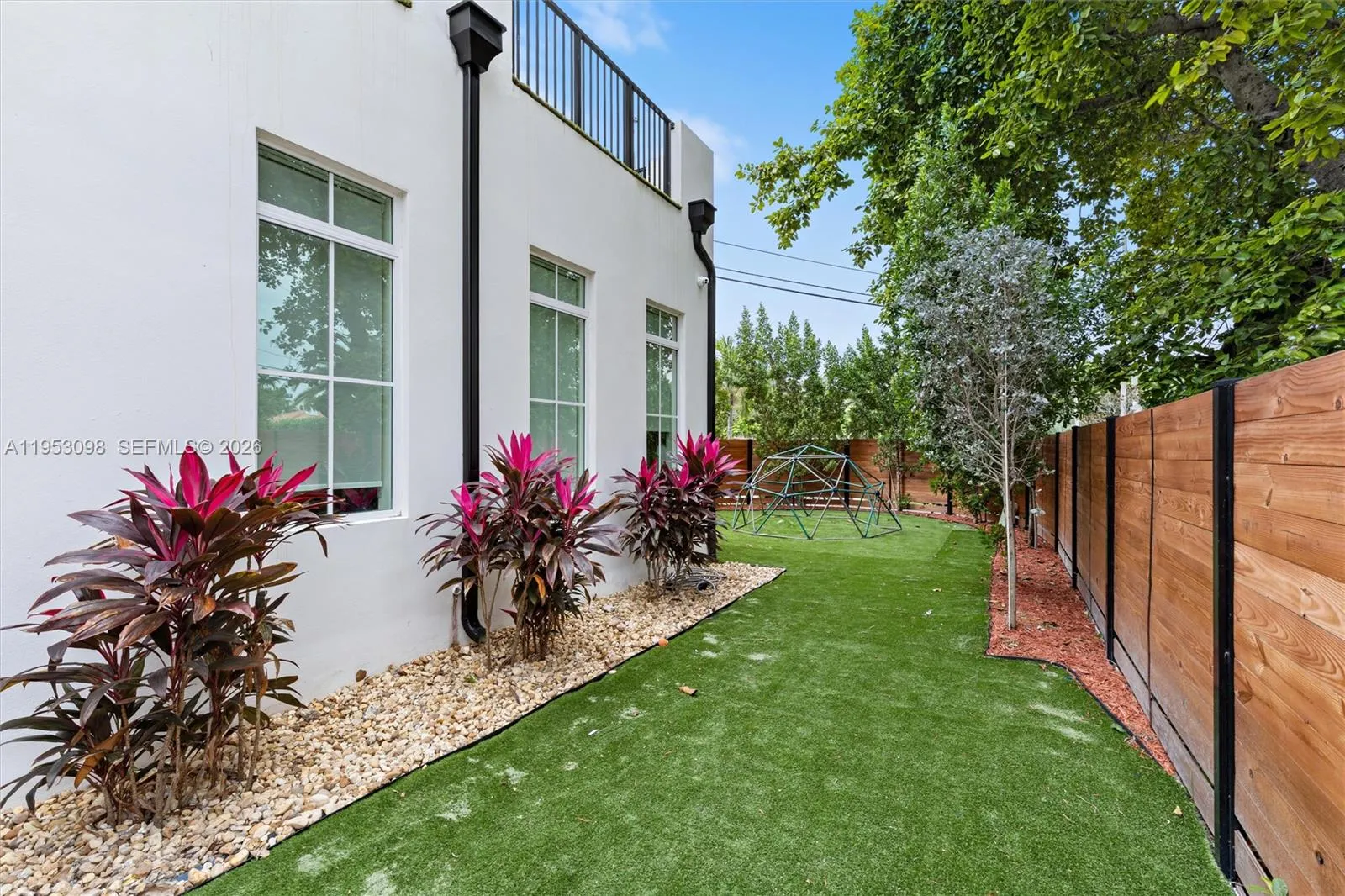 3495 Sw 3rd Avenue, Miami, Florida 33145, Miami, Florida 33145, 6 Bedrooms Bedrooms, ,5 BathroomsBathrooms,Residential,For Sale,3495 Sw 3rd Avenue, Miami, Florida 33145,A11953098