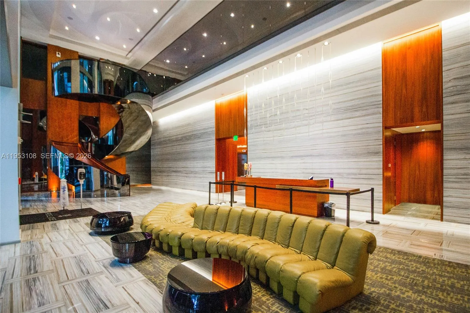 1300 Brickell Bay Dr 3302, Miami, Florida 33131, Miami, Florida 33131, 3 Bedrooms Bedrooms, ,2 BathroomsBathrooms,Residential,For Sale,1300 Brickell Bay Dr 3302, Miami, Florida 33131,A11953108