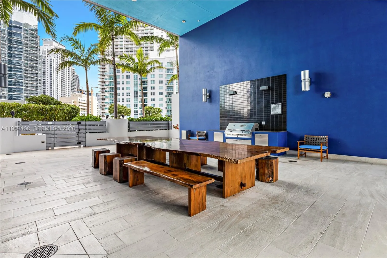 1300 Brickell Bay Dr 3302, Miami, Florida 33131, Miami, Florida 33131, 3 Bedrooms Bedrooms, ,2 BathroomsBathrooms,Residential,For Sale,1300 Brickell Bay Dr 3302, Miami, Florida 33131,A11953108