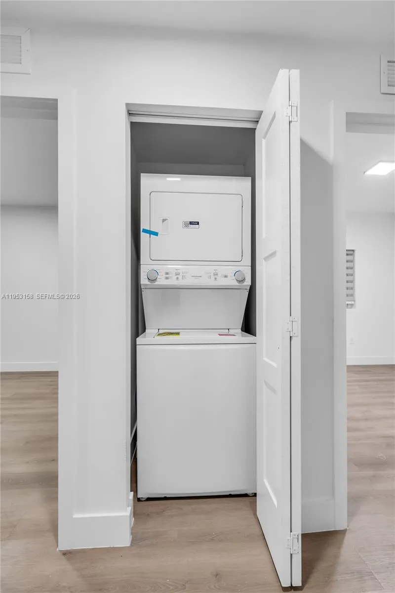 3728 Nw 19th Ave 304, Miami, Florida 33142, Miami, Florida 33142, 2 Bedrooms Bedrooms, ,2 BathroomsBathrooms,Residential Lease,For Rent,3728 Nw 19th Ave 304, Miami, Florida 33142,A11953158