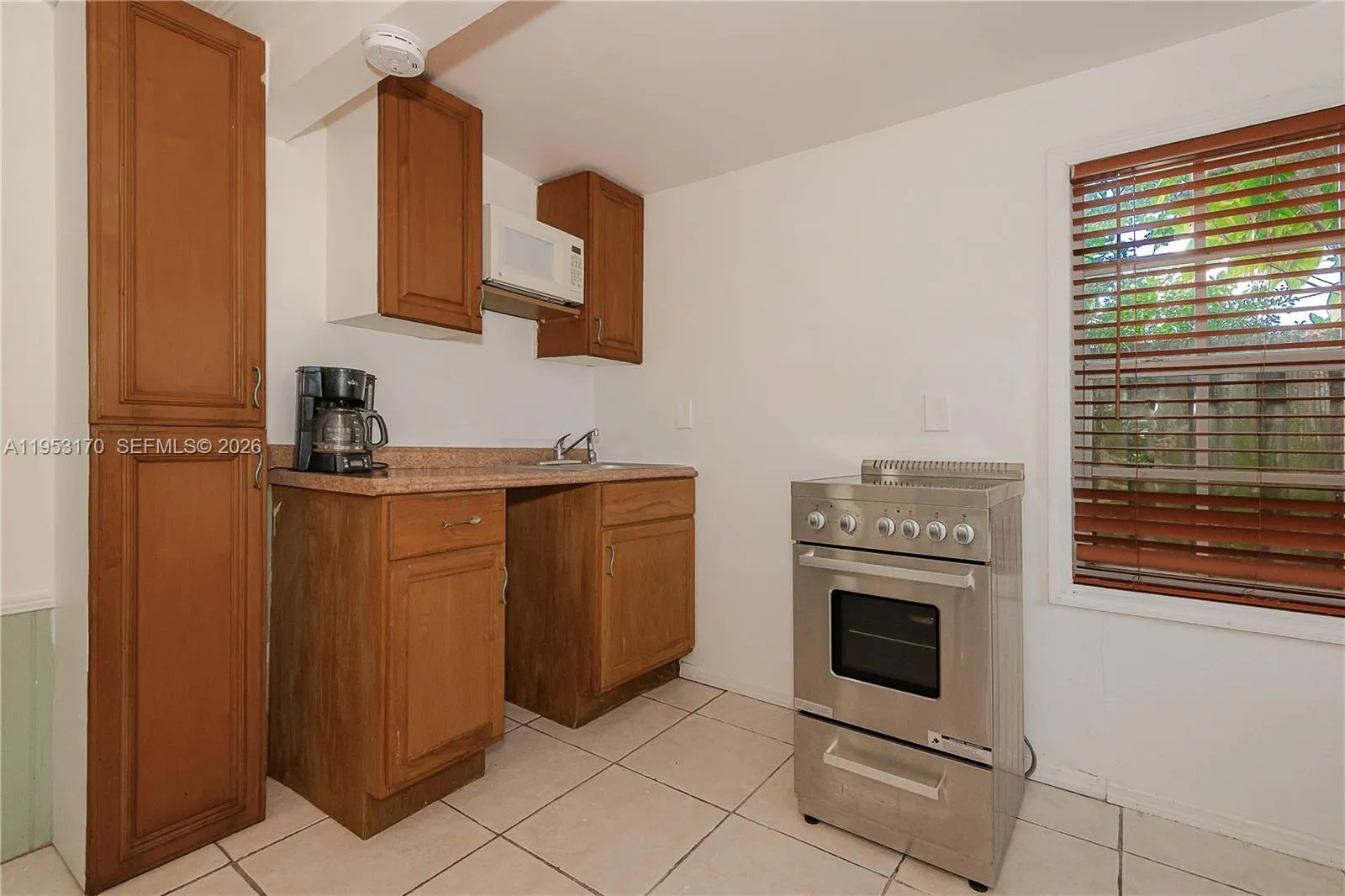 1611 Fletcher St, Hollywood, Florida 33020, Hollywood, Florida 33020, ,Residential Income,For Sale,1611 Fletcher St, Hollywood, Florida 33020,A11953170
