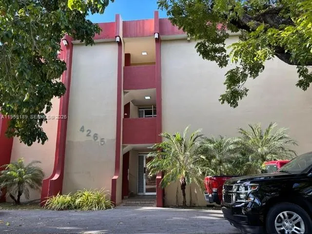 4265 Nw South Tamiami Canal Dr 1-213, Miami, Flori, Miami, Florida 33126, 1 Bedroom Bedrooms, ,1 BathroomBathrooms,Residential Lease,For Rent,4265 Nw South Tamiami Canal Dr 1-213, Miami, Flori,A11953189
