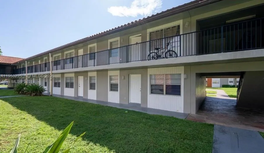 1200 Sw 50th Ave 207-3, North Lauderdale, Florida, North Lauderdale, Florida 33068, 1 Bedroom Bedrooms, ,1 BathroomBathrooms,Residential,For Sale,1200 Sw 50th Ave 207-3, North Lauderdale, Florida ,A11953225