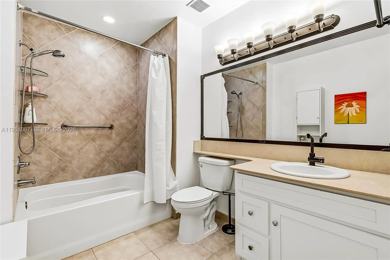 2080 S Ocean Dr 103, Hallandale Beach, Florida 330, Hallandale Beach, Florida 33009, 2 Bedrooms Bedrooms, 2 Rooms Rooms,2 BathroomsBathrooms,Residential,For Sale,2080 S Ocean Dr 103, Hallandale Beach, Florida 330,A11951087