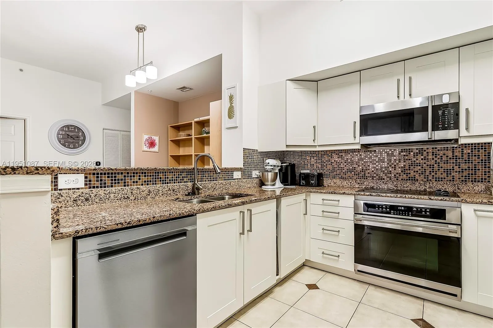 2080 S Ocean Dr 103, Hallandale Beach, Florida 330, Hallandale Beach, Florida 33009, 2 Bedrooms Bedrooms, 2 Rooms Rooms,2 BathroomsBathrooms,Residential,For Sale,2080 S Ocean Dr 103, Hallandale Beach, Florida 330,A11951087