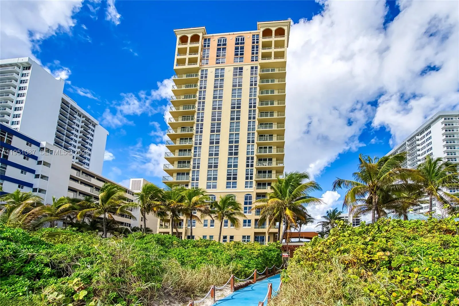 2080 S Ocean Dr 103, Hallandale Beach, Florida 330, Hallandale Beach, Florida 33009, 2 Bedrooms Bedrooms, 2 Rooms Rooms,2 BathroomsBathrooms,Residential,For Sale,2080 S Ocean Dr 103, Hallandale Beach, Florida 330,A11951087