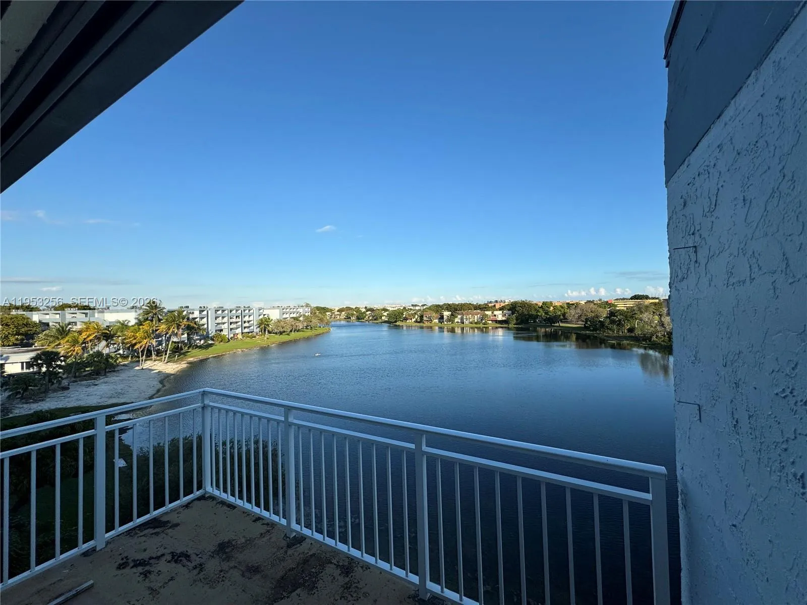 9351 Fontainebleau Blvd B418, Miami, Florida 33172, Miami, Florida 33172, 1 Bedroom Bedrooms, ,1 BathroomBathrooms,Residential Lease,For Rent,9351 Fontainebleau Blvd B418, Miami, Florida 33172,A11953256