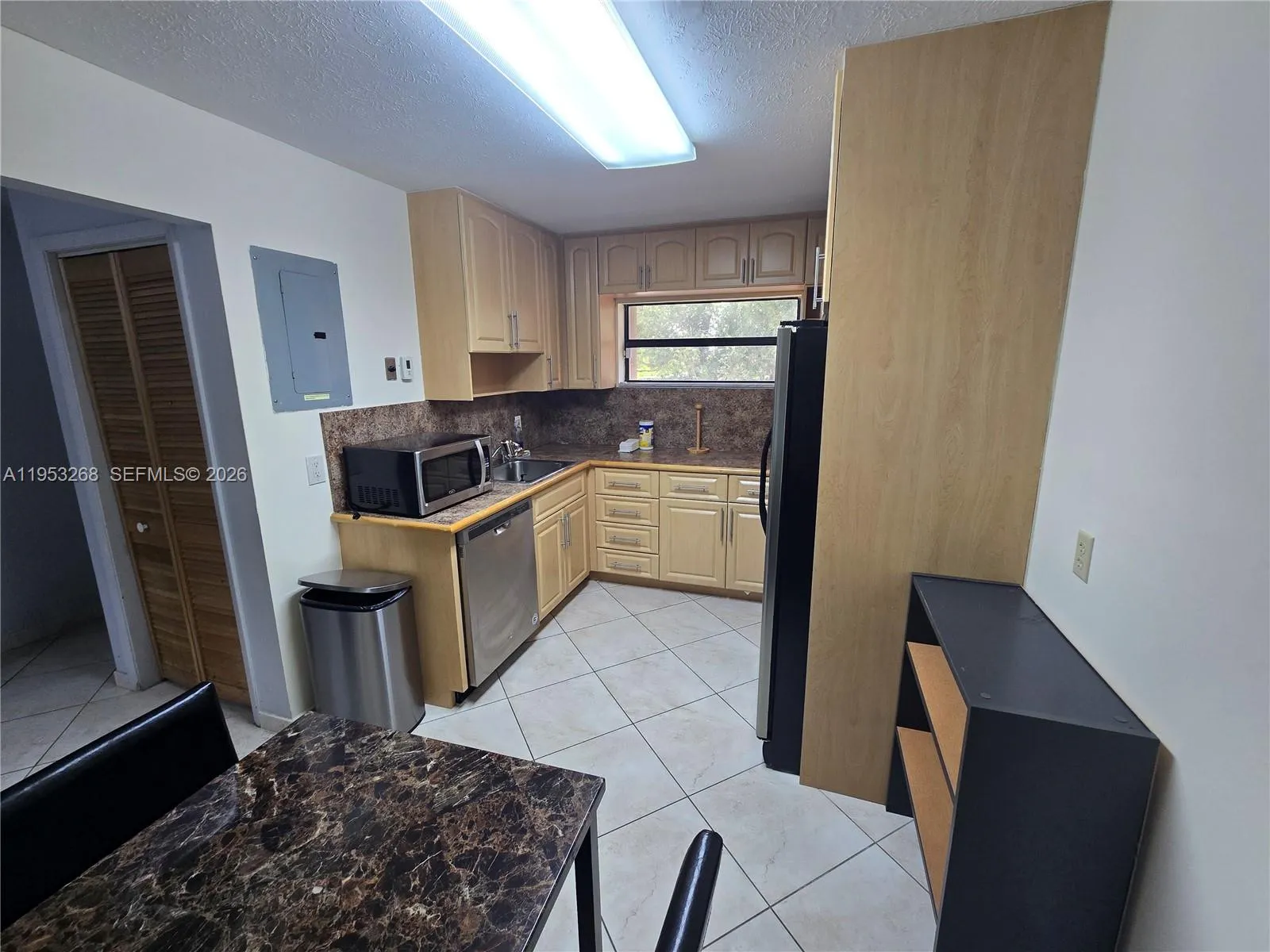 2555 Polk St, Hollywood, Florida 33020, Hollywood, Florida 33020, ,Commercial Lease,For Rent,2555 Polk St, Hollywood, Florida 33020,A11953268