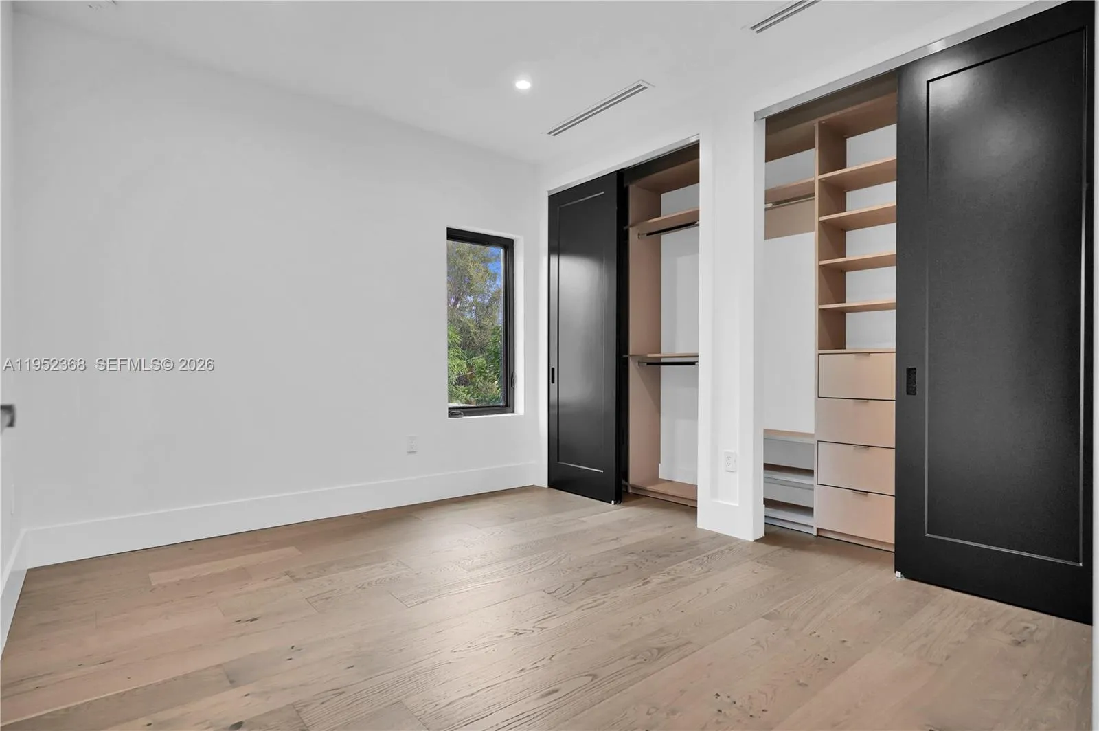 30 Ne 50th St, Miami, Florida 33137, Miami, Florida 33137, 5 Bedrooms Bedrooms, ,5 BathroomsBathrooms,Residential,For Sale,30 Ne 50th St, Miami, Florida 33137,A11952368