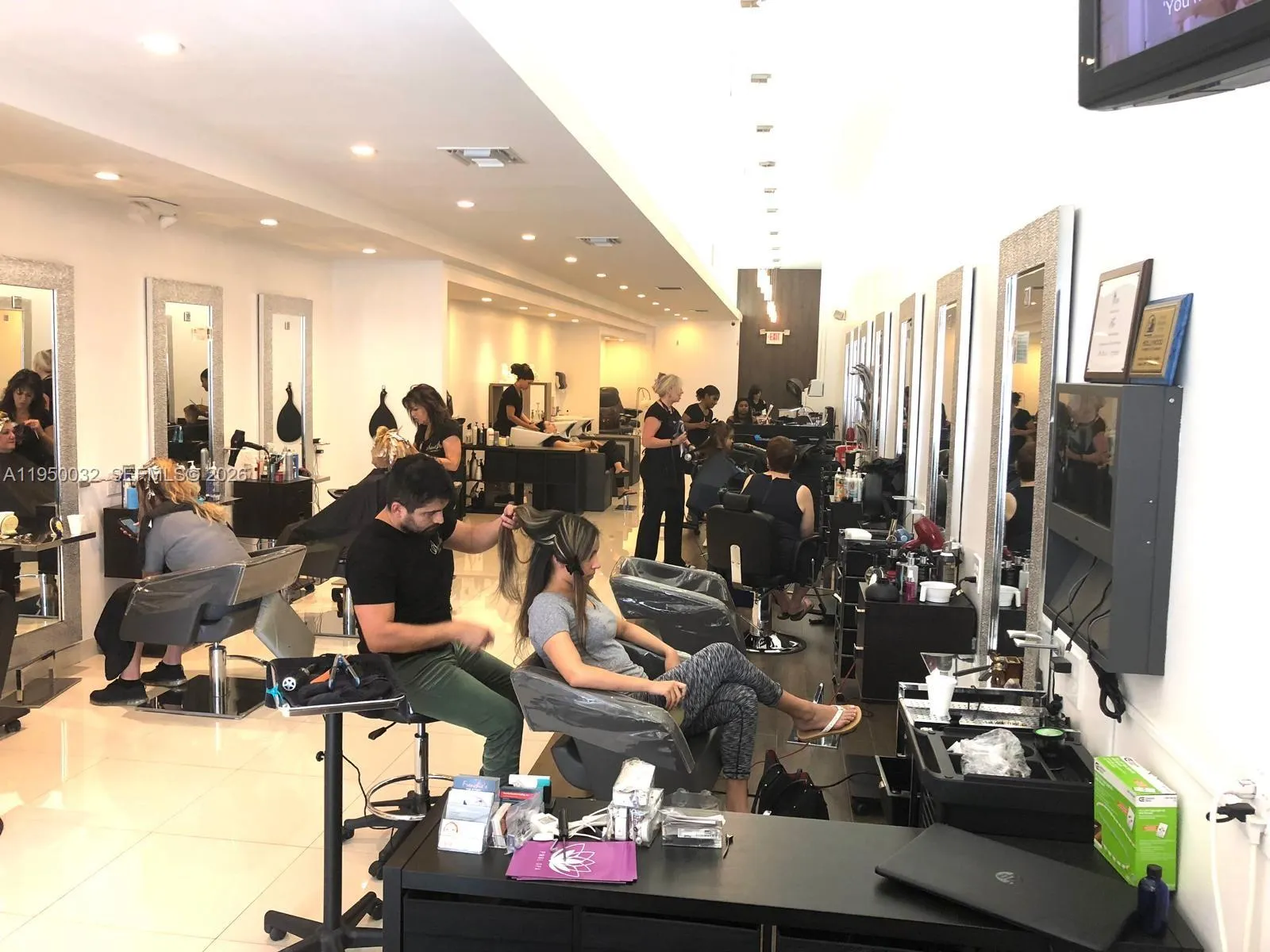 1913 Hollywood Blvd, Hollywood, Florida 33020, Hollywood, Florida 33020, ,Business Opportunity,For Sale,1913 Hollywood Blvd, Hollywood, Florida 33020,A11950032