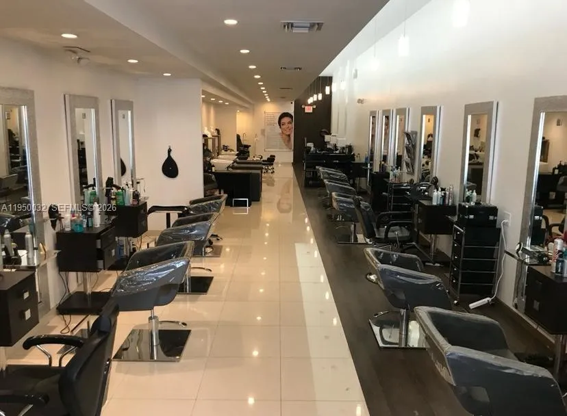 1913 Hollywood Blvd, Hollywood, Florida 33020, Hollywood, Florida 33020, ,Business Opportunity,For Sale,1913 Hollywood Blvd, Hollywood, Florida 33020,A11950032
