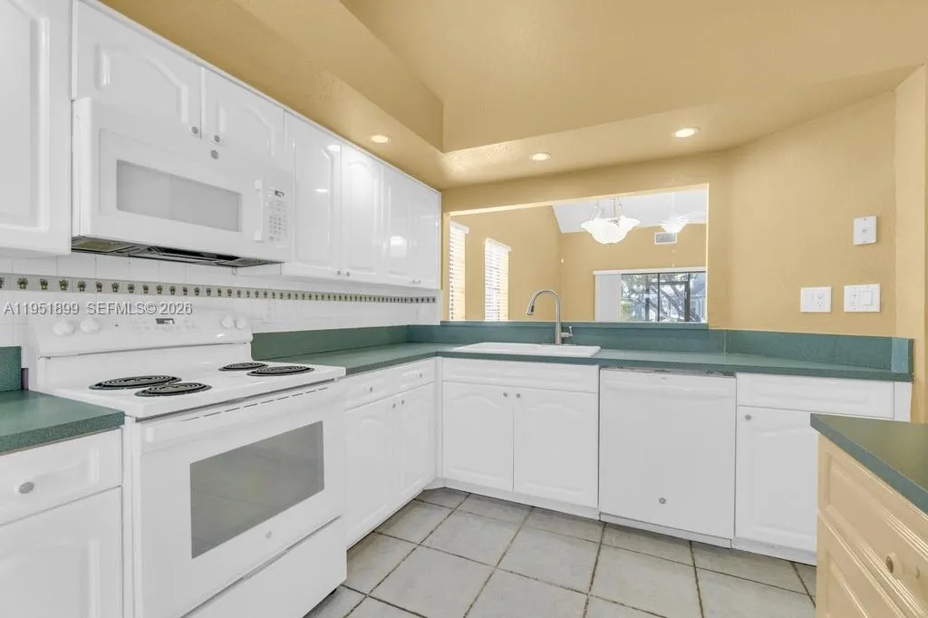 8209 Waterford Ave, Tamarac, Florida 33321, Tamarac, Florida 33321, 3 Bedrooms Bedrooms, ,2 BathroomsBathrooms,Residential,For Sale,8209 Waterford Ave, Tamarac, Florida 33321,A11951899