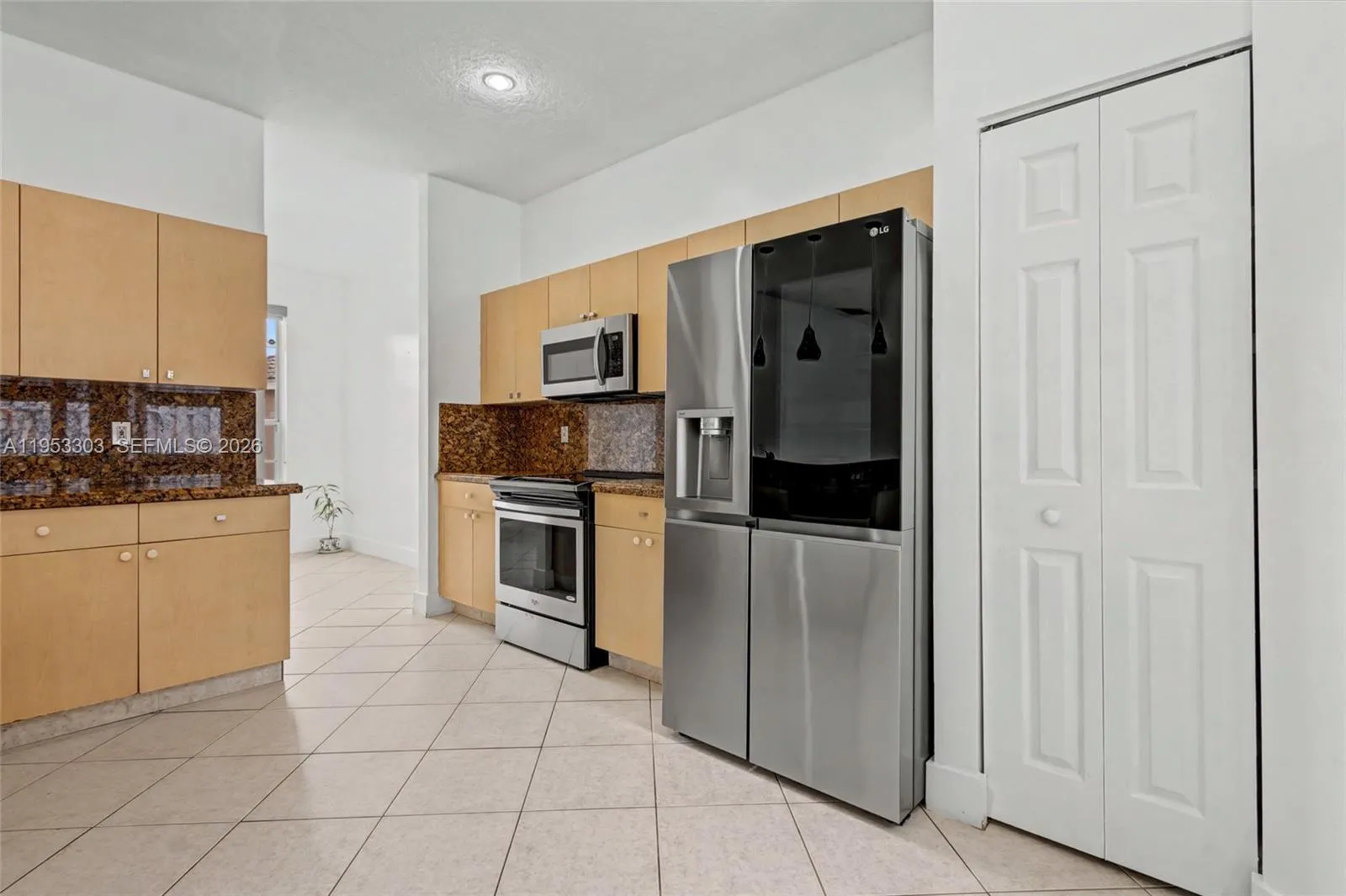 2436 Sw 162nd Ter, Miramar, Florida 33027, Miramar, Florida 33027, 3 Bedrooms Bedrooms, ,3 BathroomsBathrooms,Residential,For Sale,2436 Sw 162nd Ter, Miramar, Florida 33027,A11953303