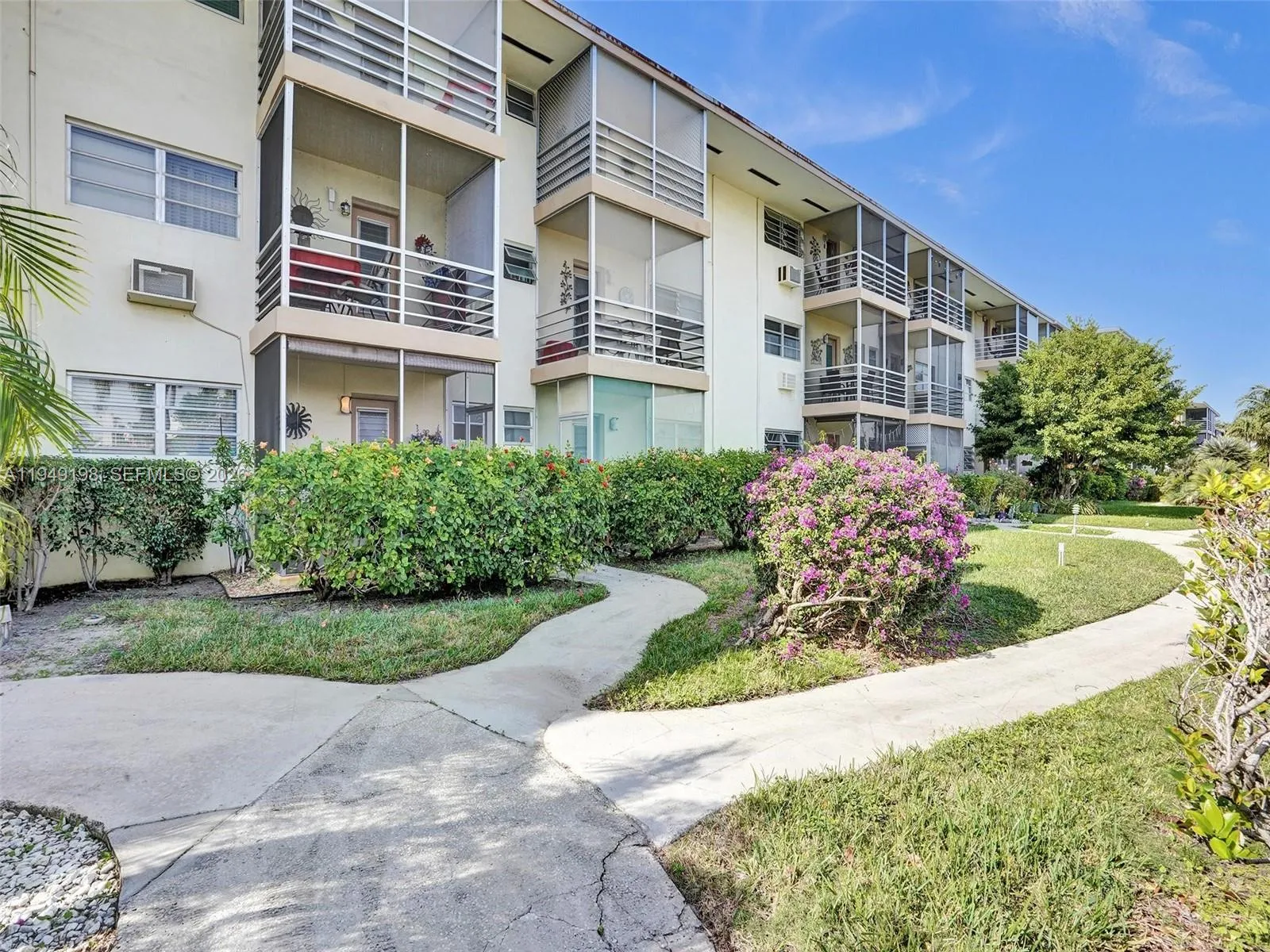 16901 Ne 13th Ave 110, Miami, Florida 33162, Miami, Florida 33162, 1 Bedroom Bedrooms, ,1 BathroomBathrooms,Residential,For Sale,16901 Ne 13th Ave 110, Miami, Florida 33162,A11949198