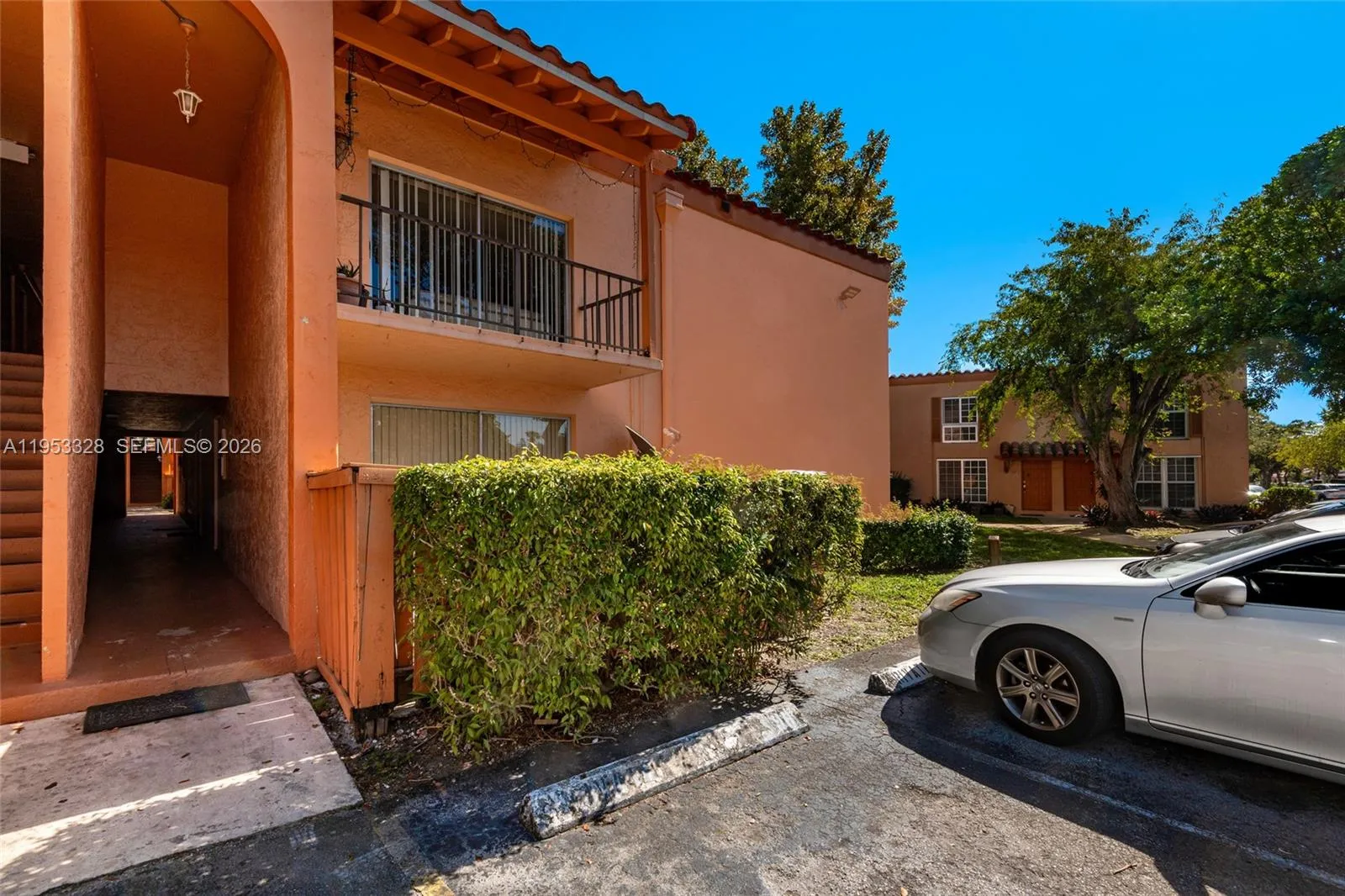 7121 Miami Lakes Dr Q3, Miami Lakes, Florida 33014, Miami Lakes, Florida 33014, 2 Bedrooms Bedrooms, ,2 BathroomsBathrooms,Residential,For Sale,7121 Miami Lakes Dr Q3, Miami Lakes, Florida 33014,A11953328