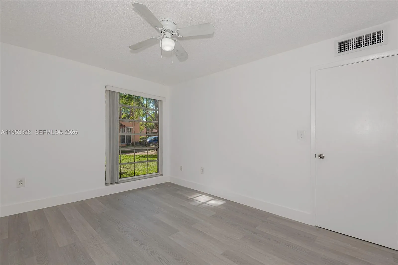 7121 Miami Lakes Dr Q3, Miami Lakes, Florida 33014, Miami Lakes, Florida 33014, 2 Bedrooms Bedrooms, ,2 BathroomsBathrooms,Residential,For Sale,7121 Miami Lakes Dr Q3, Miami Lakes, Florida 33014,A11953328