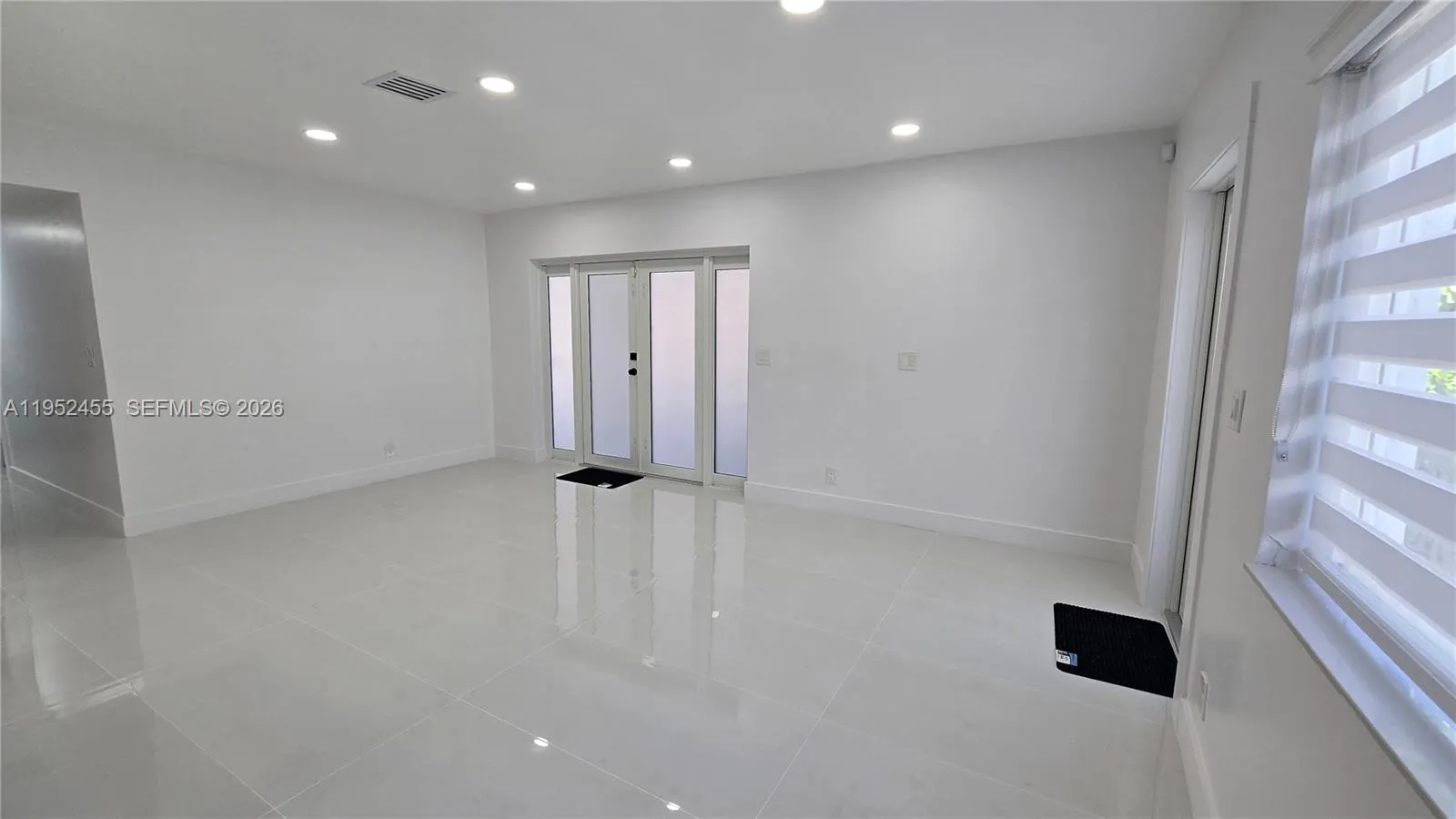 Hollywood, Florida 33024, 3 Bedrooms Bedrooms, ,2 BathroomsBathrooms,Residential Lease,For Rent,A11952455