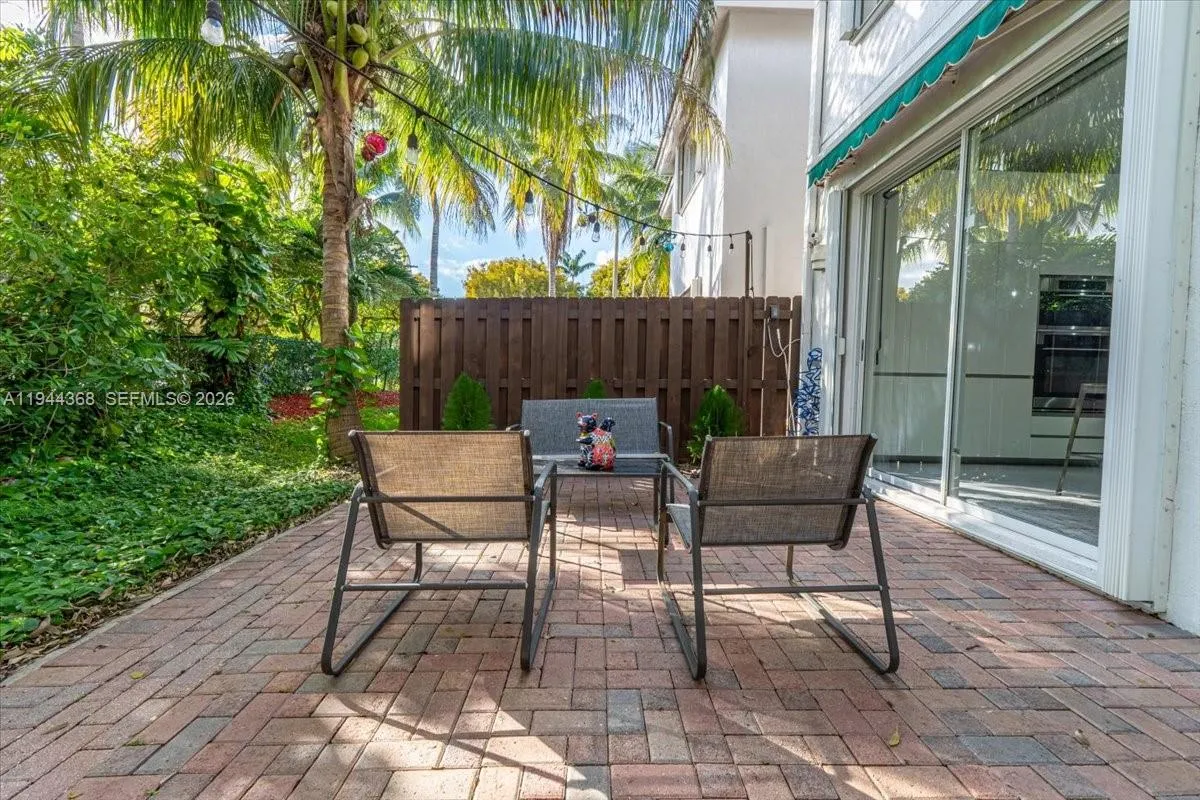 11372 Nw 72nd Ter, Doral, Florida 33178, Doral, Florida 33178, 4 Bedrooms Bedrooms, ,3 BathroomsBathrooms,Residential,For Sale,11372 Nw 72nd Ter, Doral, Florida 33178,A11944368