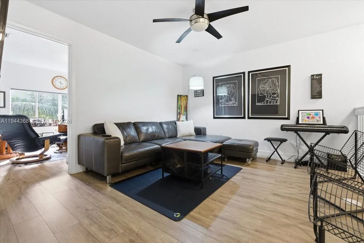 11372 Nw 72nd Ter, Doral, Florida 33178, Doral, Florida 33178, 4 Bedrooms Bedrooms, ,3 BathroomsBathrooms,Residential,For Sale,11372 Nw 72nd Ter, Doral, Florida 33178,A11944368