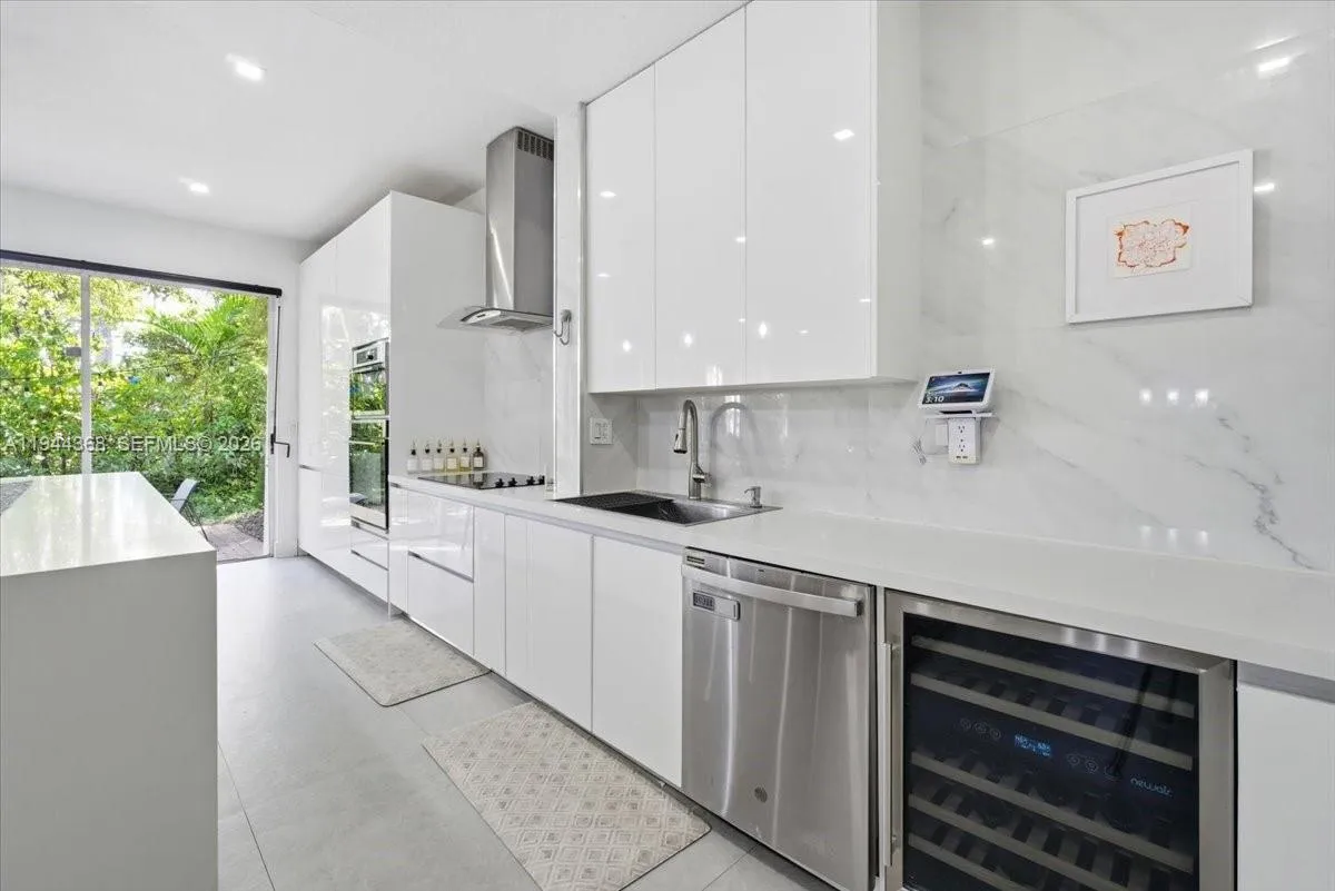 11372 Nw 72nd Ter, Doral, Florida 33178, Doral, Florida 33178, 4 Bedrooms Bedrooms, ,3 BathroomsBathrooms,Residential,For Sale,11372 Nw 72nd Ter, Doral, Florida 33178,A11944368