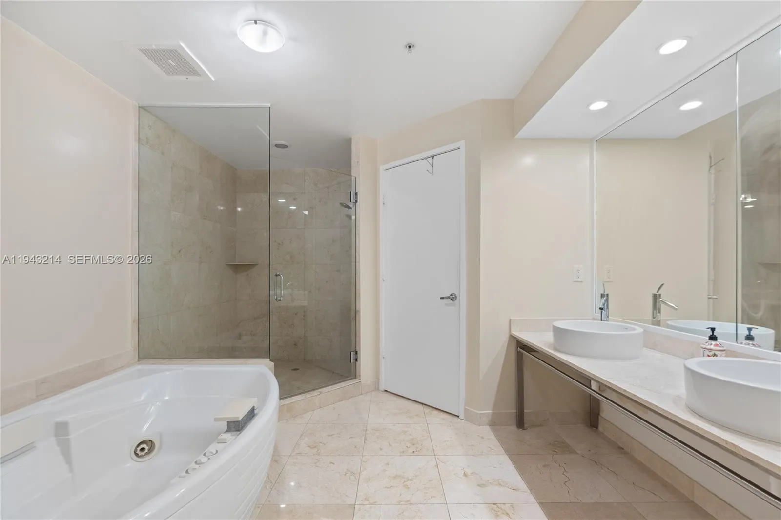 16275 Collins Ave 902, Sunny Isles Beach, Florida, Sunny Isles Beach, Florida 33160, 2 Bedrooms Bedrooms, ,2 BathroomsBathrooms,Residential,For Sale,16275 Collins Ave 902, Sunny Isles Beach, Florida ,A11943214
