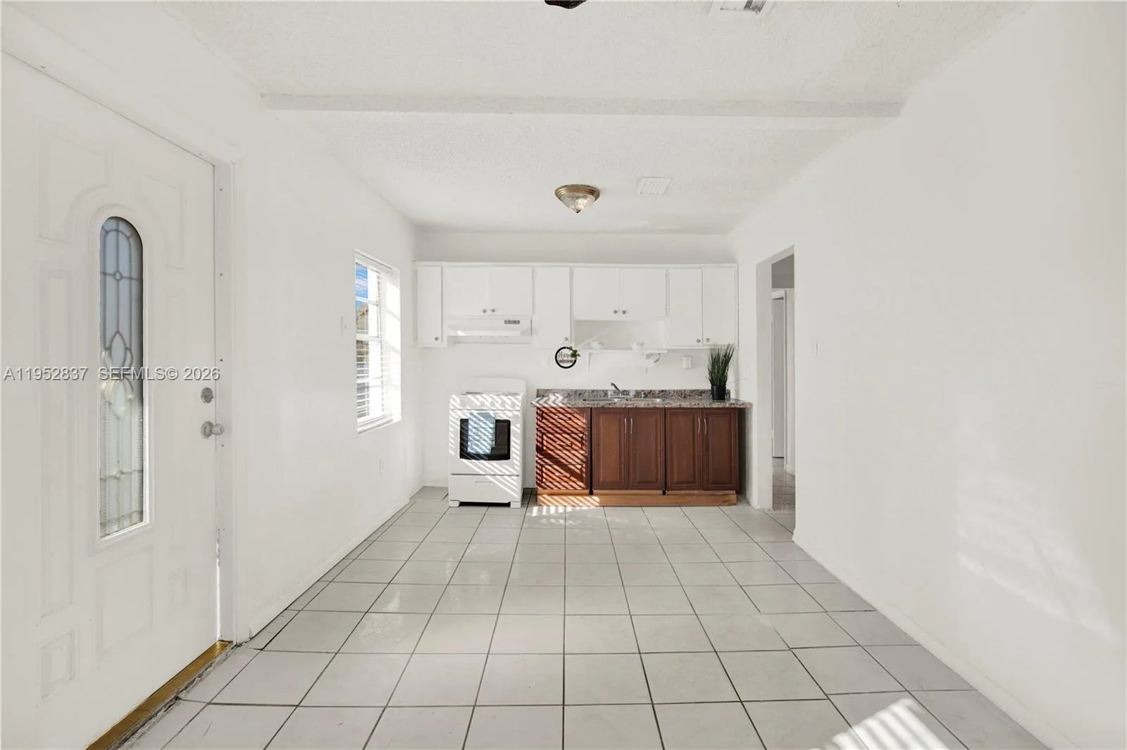 474 E 10th St, Hialeah, Florida 33010, Hialeah, Florida 33010, 4 Bedrooms Bedrooms, ,3 BathroomsBathrooms,Residential,For Sale,474 E 10th St, Hialeah, Florida 33010,A11952837