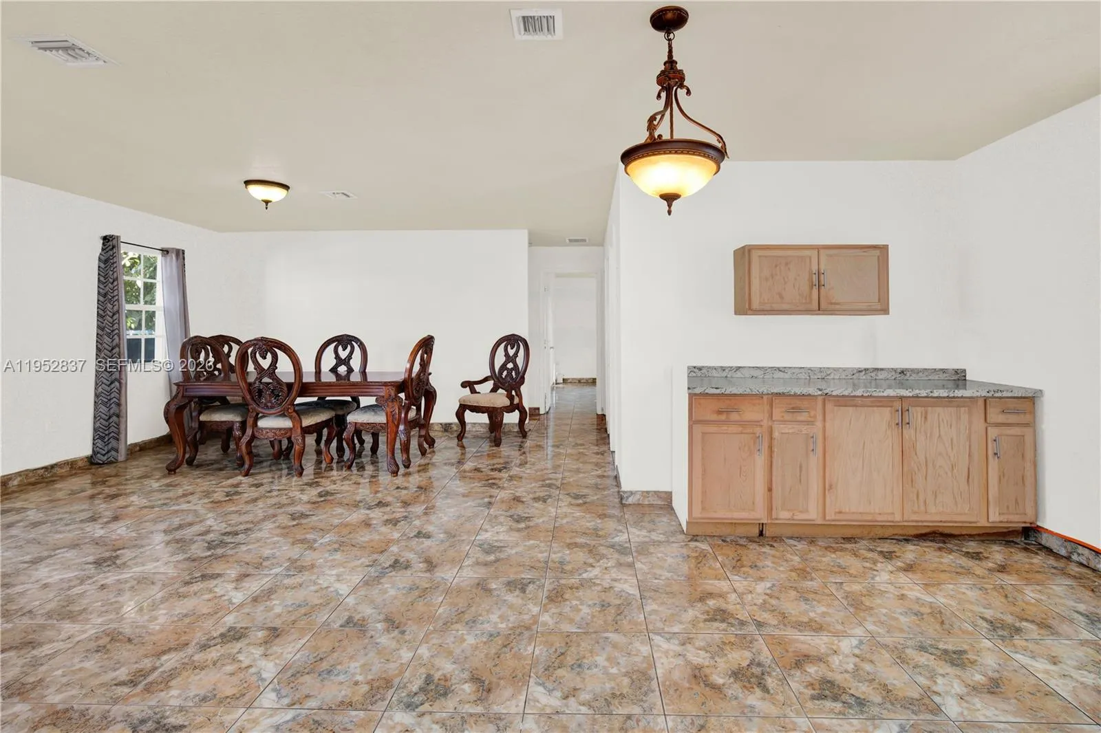 474 E 10th St, Hialeah, Florida 33010, Hialeah, Florida 33010, 4 Bedrooms Bedrooms, ,3 BathroomsBathrooms,Residential,For Sale,474 E 10th St, Hialeah, Florida 33010,A11952837