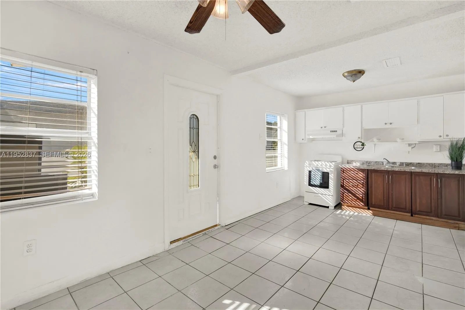 474 E 10th St, Hialeah, Florida 33010, Hialeah, Florida 33010, 4 Bedrooms Bedrooms, ,3 BathroomsBathrooms,Residential,For Sale,474 E 10th St, Hialeah, Florida 33010,A11952837