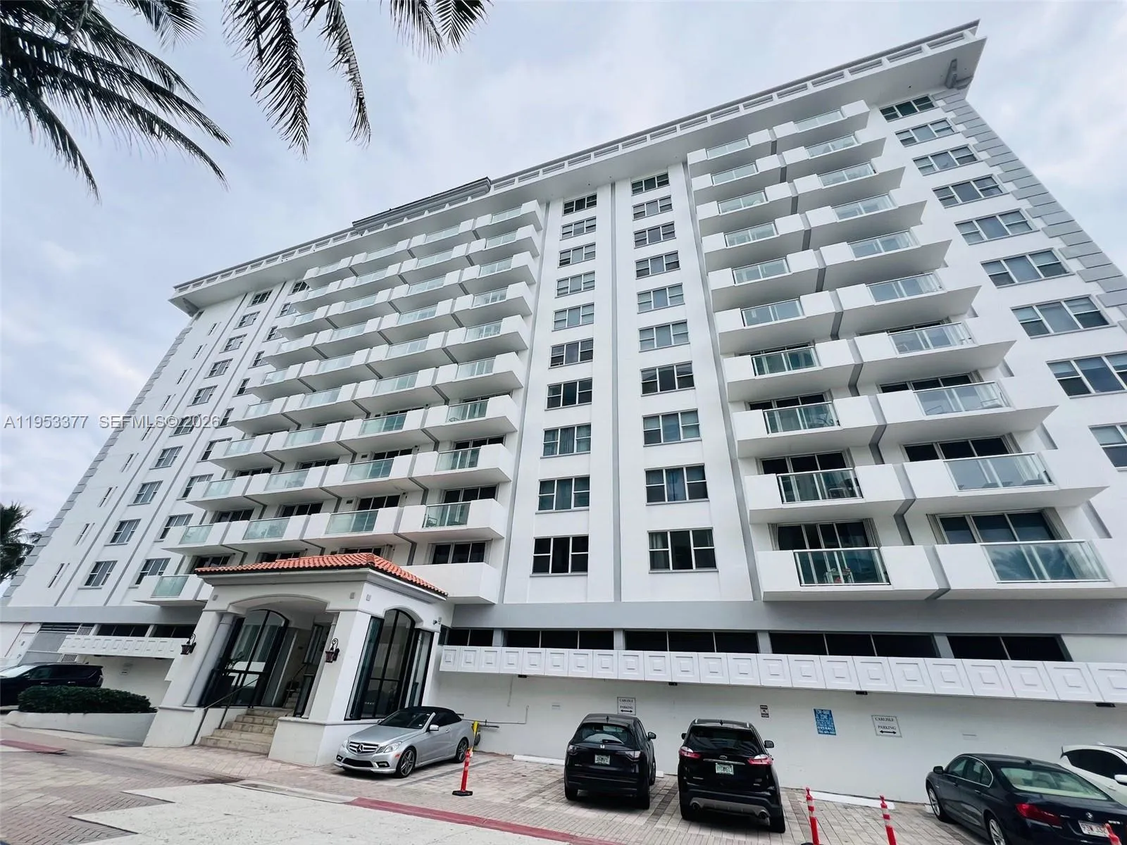 9195 Collins Ave 413, Surfside, Florida 33154, Surfside, Florida 33154, 1 Bedroom Bedrooms, ,1 BathroomBathrooms,Residential Lease,For Rent,9195 Collins Ave 413, Surfside, Florida 33154,A11953377