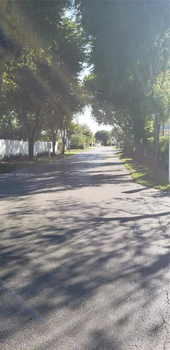 11242 Sw 62nd Ln 11242, Miami, Florida 33173, Miami, Florida 33173, 5 Bedrooms Bedrooms, ,2 BathroomsBathrooms,Residential Lease,For Rent,11242 Sw 62nd Ln 11242, Miami, Florida 33173,A11953405