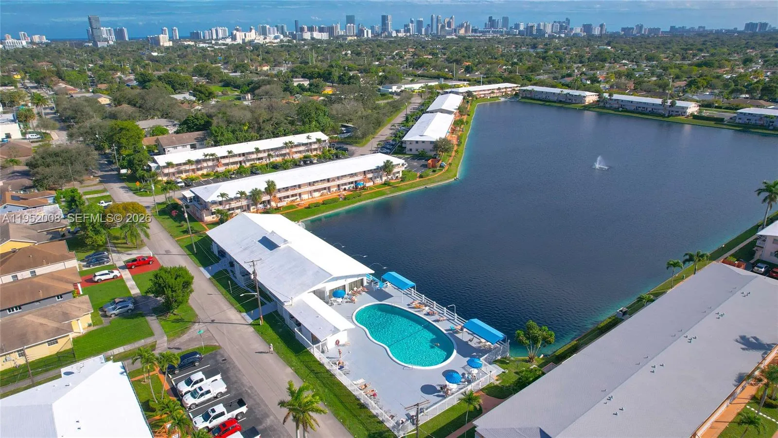 900 Sw 11th Ave 12a, Hallandale Beach, Florida 330, Hallandale Beach, Florida 33009, 1 Bedroom Bedrooms, ,1 BathroomBathrooms,Residential Lease,For Rent,900 Sw 11th Ave 12a, Hallandale Beach, Florida 330,A11952008