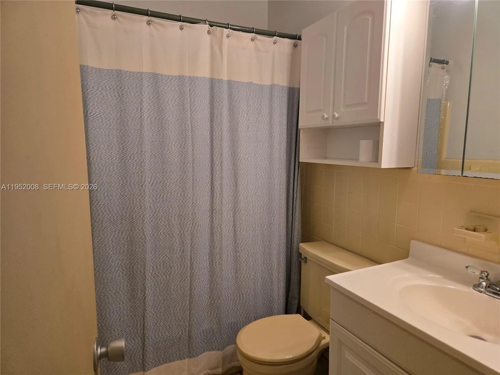 900 Sw 11th Ave 12a, Hallandale Beach, Florida 330, Hallandale Beach, Florida 33009, 1 Bedroom Bedrooms, ,1 BathroomBathrooms,Residential Lease,For Rent,900 Sw 11th Ave 12a, Hallandale Beach, Florida 330,A11952008