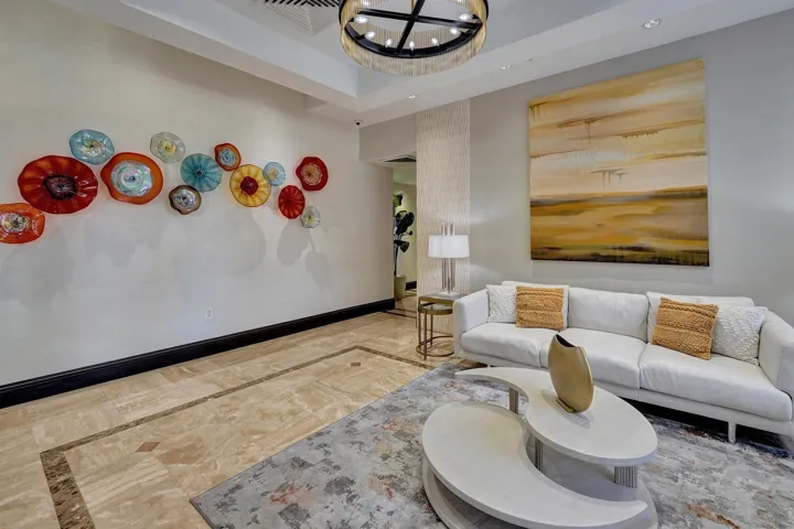 24 Lobby Attendant
