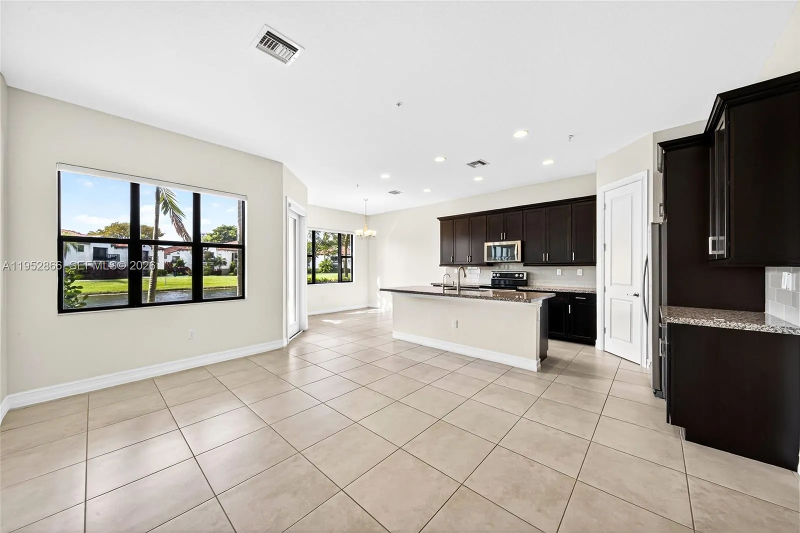 11616 Sw 13th Ln, Pembroke Pines, Florida 33025, Pembroke Pines, Florida 33025, 3 Bedrooms Bedrooms, ,2 BathroomsBathrooms,Residential,For Sale,11616 Sw 13th Ln, Pembroke Pines, Florida 33025,A11952866