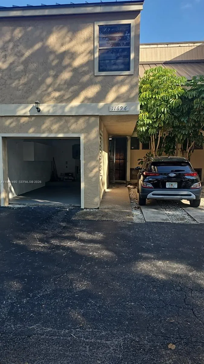 11696 Nw 20th Dr 11696, Coral Springs, Florida 330, Coral Springs, Florida 33071, 3 Bedrooms Bedrooms, ,2 BathroomsBathrooms,Residential Lease,For Rent,11696 Nw 20th Dr 11696, Coral Springs, Florida 330,A11941490