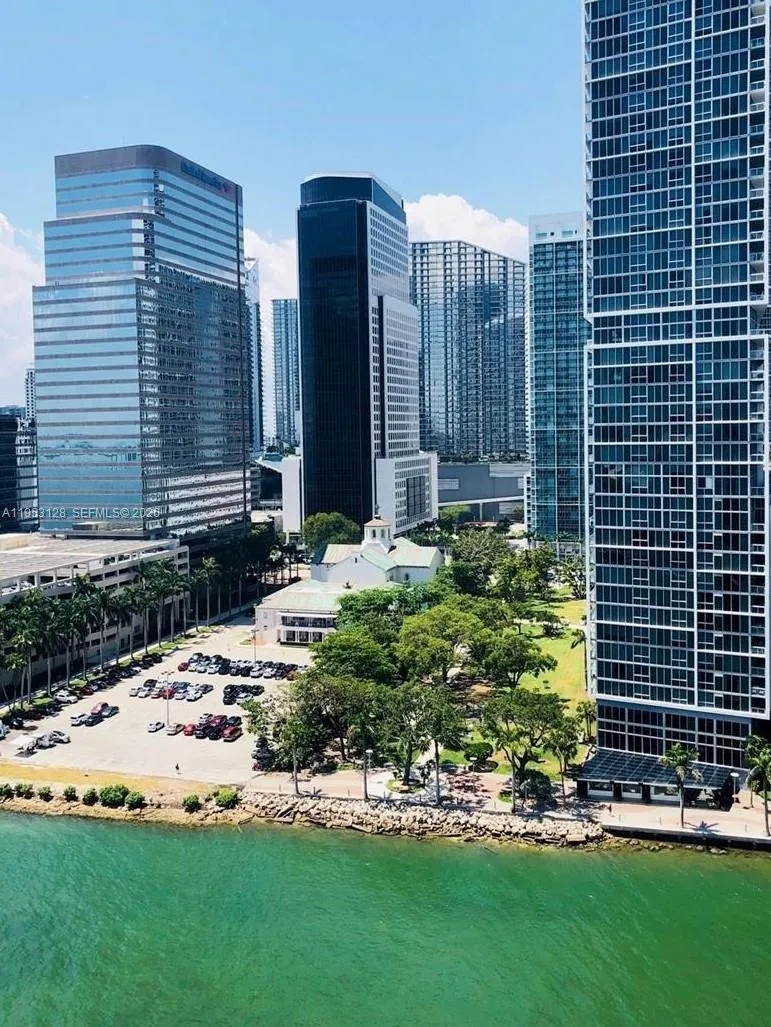 701 Brickell Key Blvd 2004, Miami, Florida 33131, Miami, Florida 33131, 2 Bedrooms Bedrooms, ,2 BathroomsBathrooms,Residential Lease,For Rent,701 Brickell Key Blvd 2004, Miami, Florida 33131,A11953128