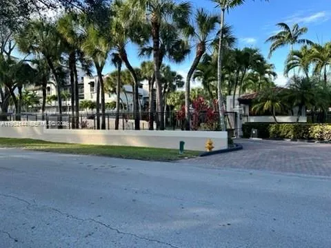 9001 Sw 94th St, Miami, Florida 33176, Miami, Florida 33176, 2 Bedrooms Bedrooms, ,2 BathroomsBathrooms,Residential,For Sale,9001 Sw 94th St, Miami, Florida 33176,A11952144
