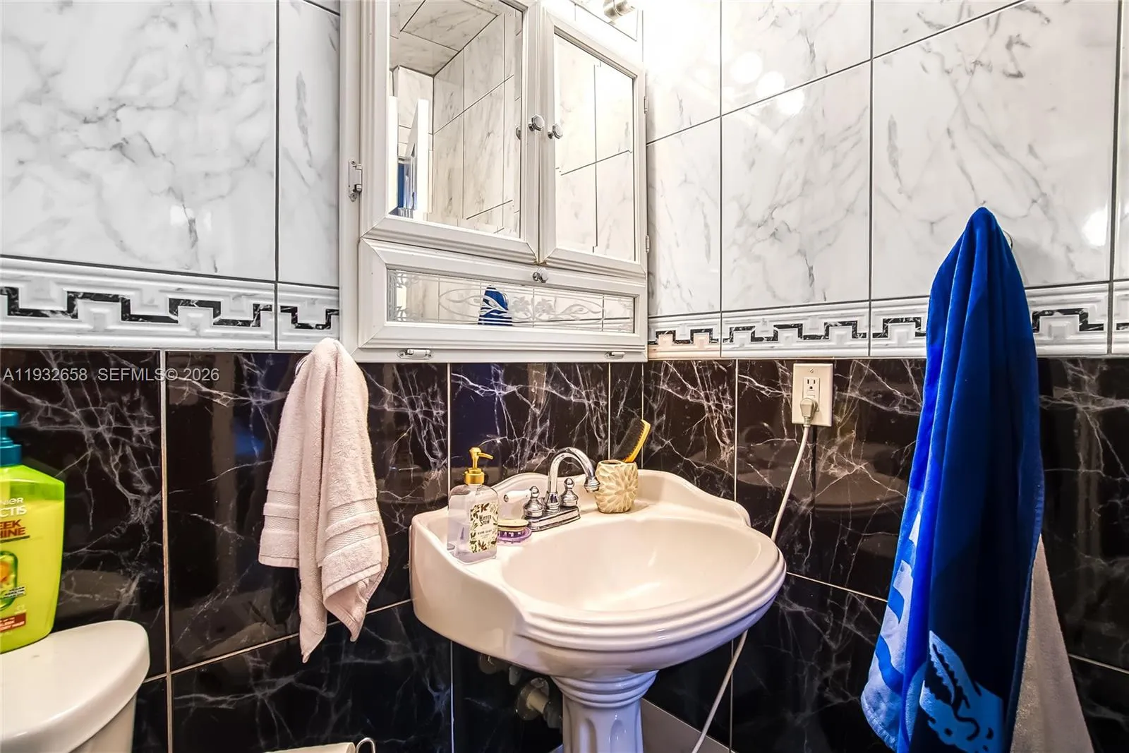 1457 Atlantic Shores Blvd, Hallandale Beach, Flori, Hallandale Beach, Florida 33009, ,Residential Income,For Sale,1457 Atlantic Shores Blvd, Hallandale Beach, Flori,A11932658