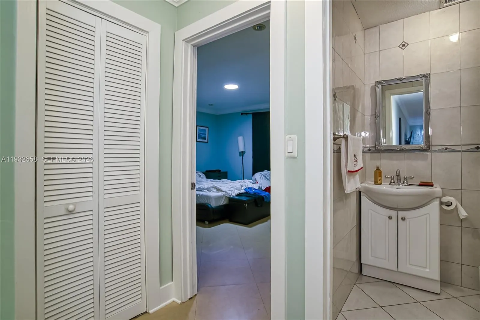 1457 Atlantic Shores Blvd, Hallandale Beach, Flori, Hallandale Beach, Florida 33009, ,Residential Income,For Sale,1457 Atlantic Shores Blvd, Hallandale Beach, Flori,A11932658