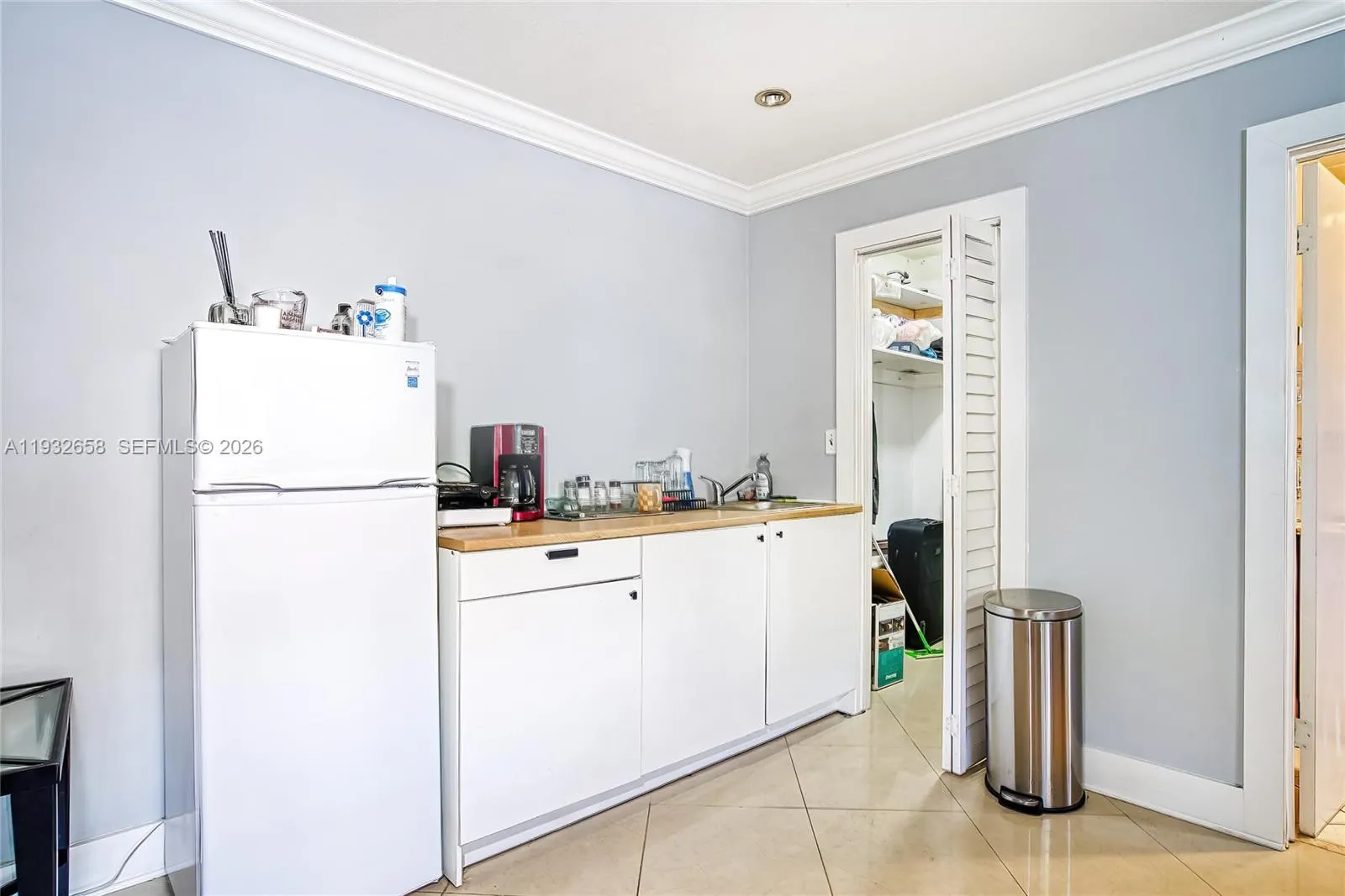 1457 Atlantic Shores Blvd, Hallandale Beach, Flori, Hallandale Beach, Florida 33009, ,Residential Income,For Sale,1457 Atlantic Shores Blvd, Hallandale Beach, Flori,A11932658