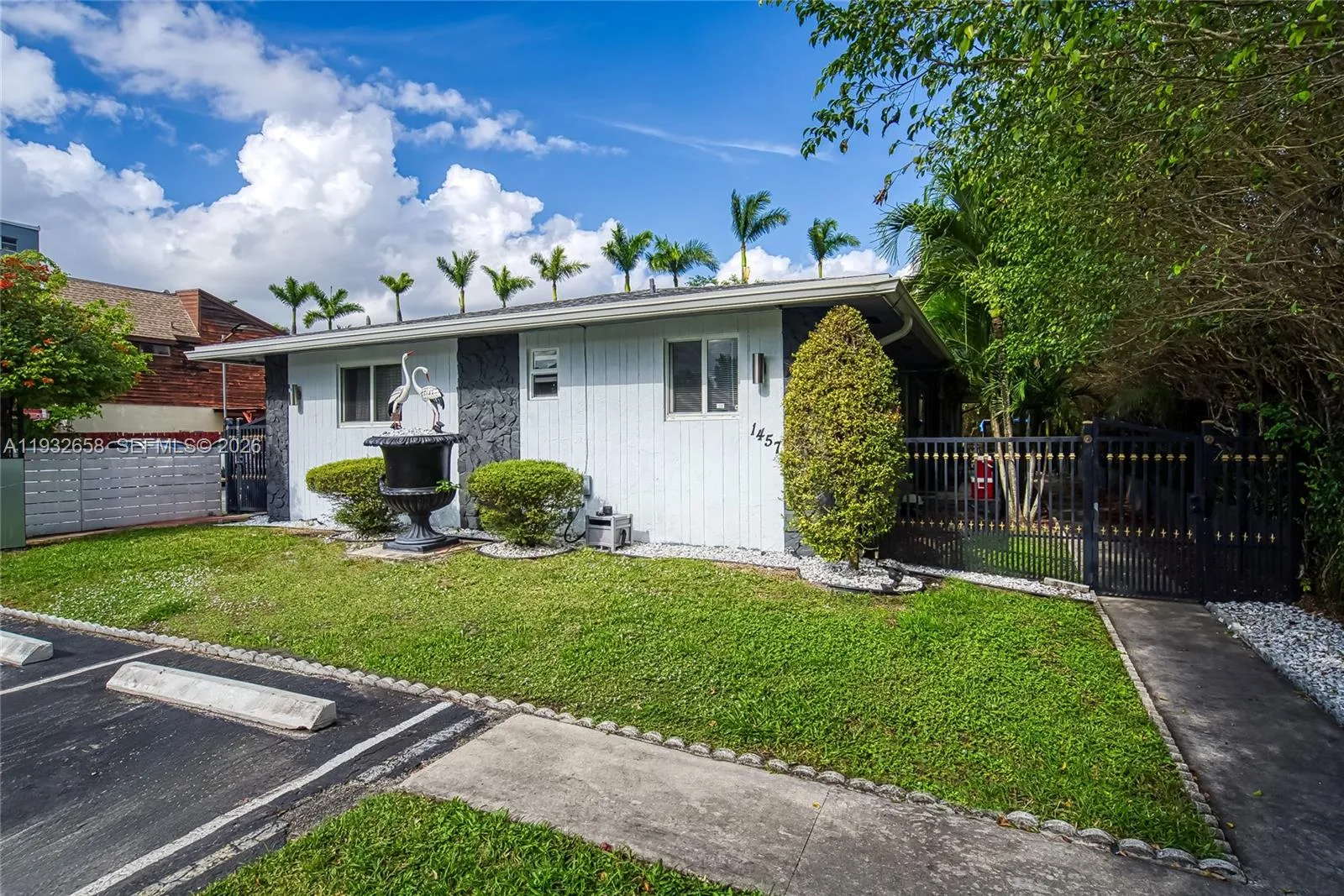 1457 Atlantic Shores Blvd, Hallandale Beach, Flori, Hallandale Beach, Florida 33009, ,Residential Income,For Sale,1457 Atlantic Shores Blvd, Hallandale Beach, Flori,A11932658